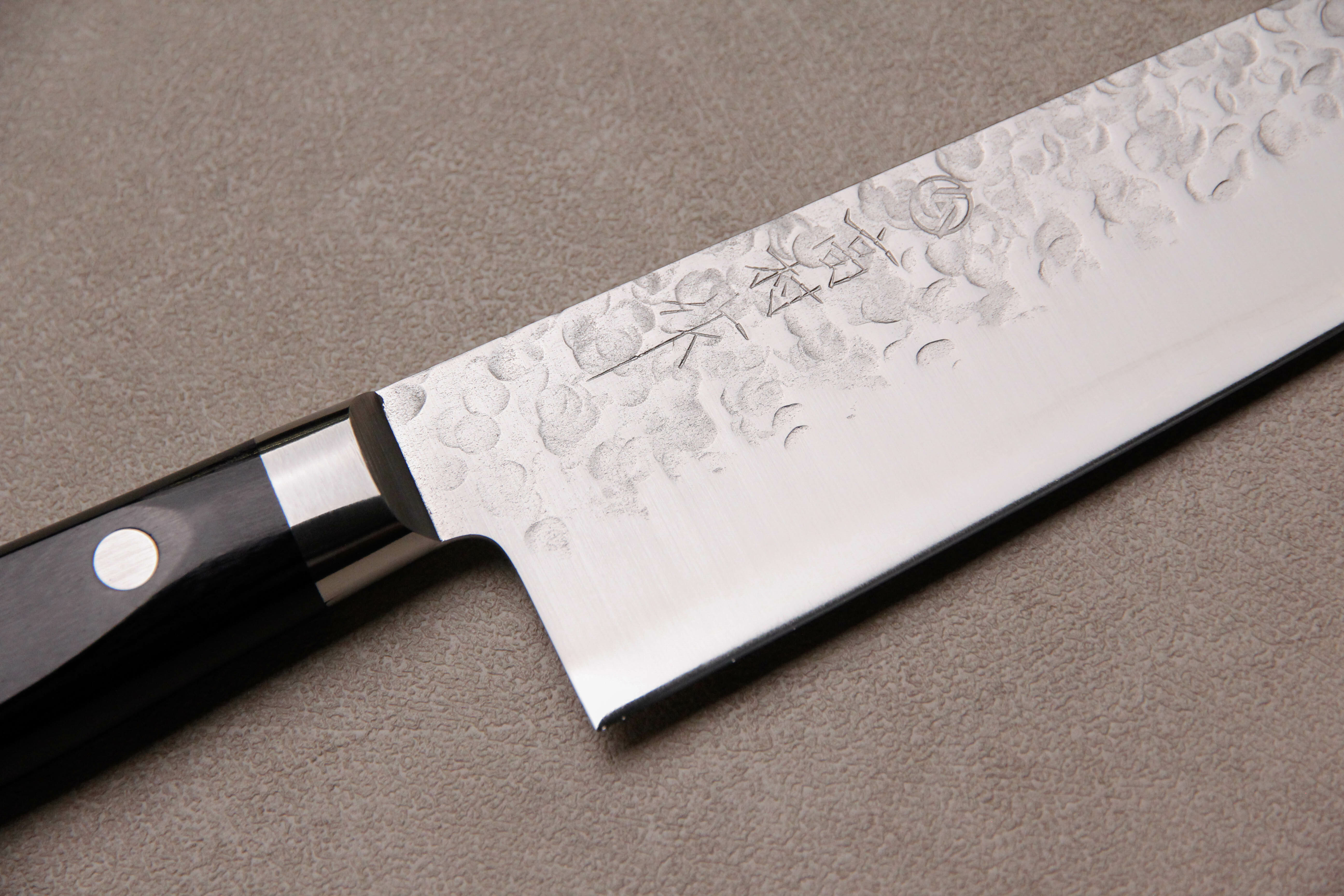 アテッサ新作モデル 高村作VG10 槌目牛刀210 mm 調理器具