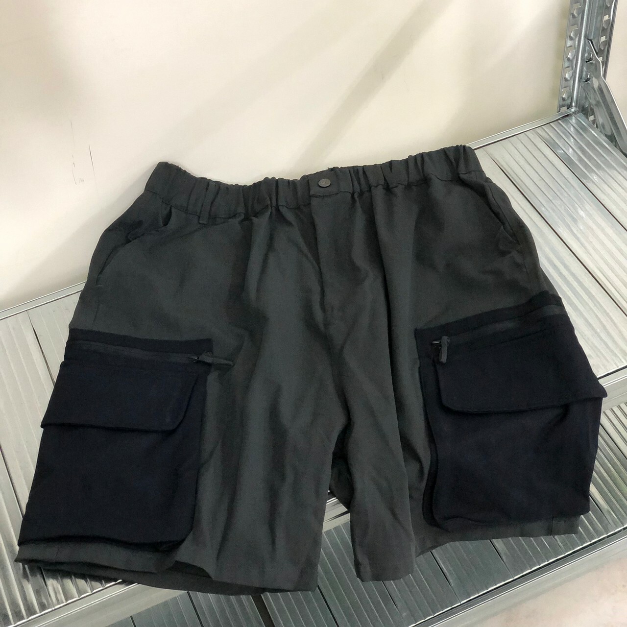 SBG 拼接撞色大口袋工裝短褲 062