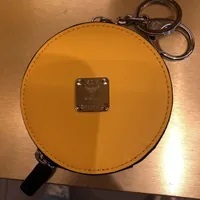 [S] MCM AREN CHARM,YELLOW, 8809675901436 (SMCM39)