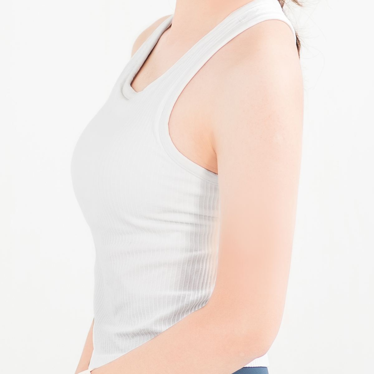 女款挖背彈力運動背心 白