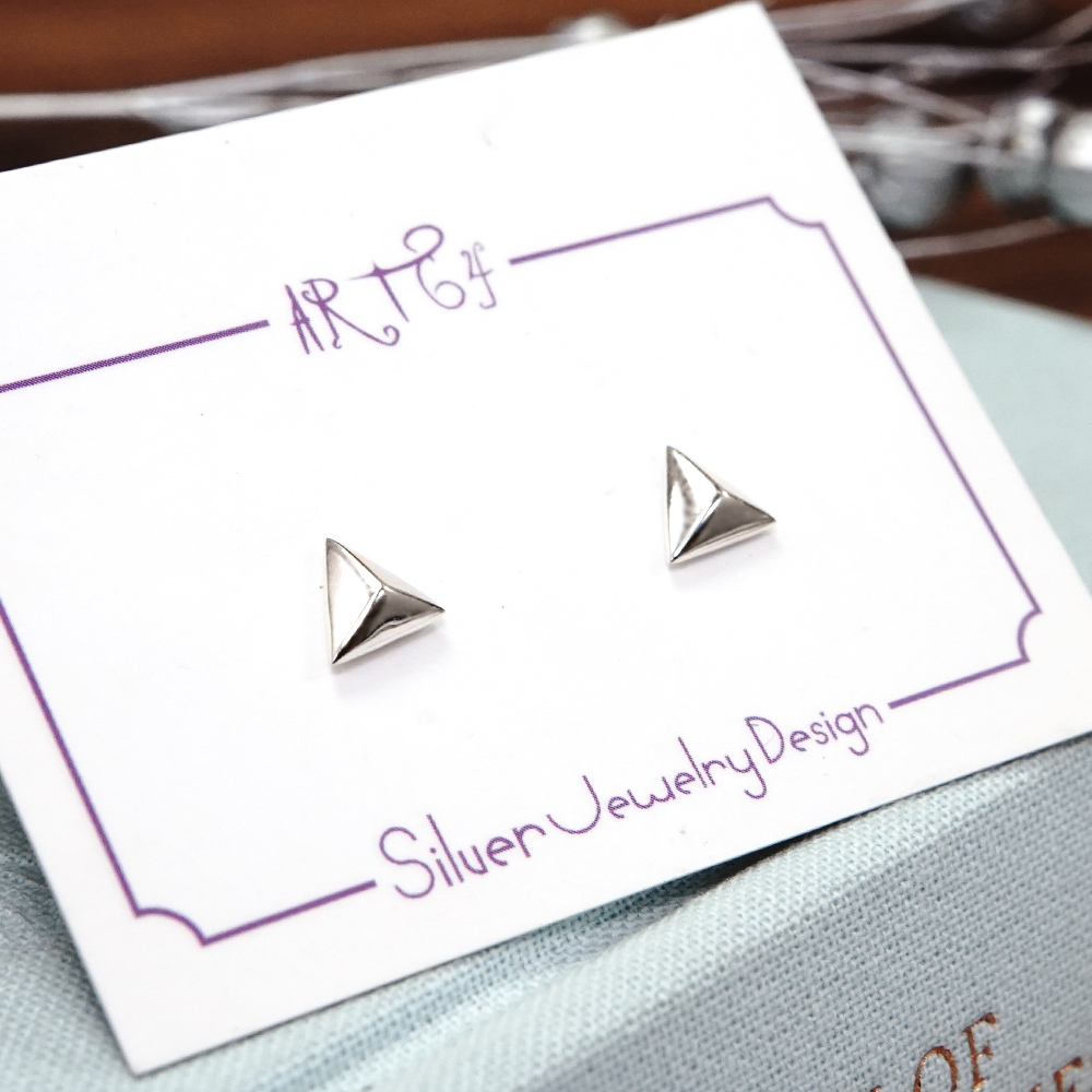 平衡點 三角鉚釘 925純銀 針式耳環