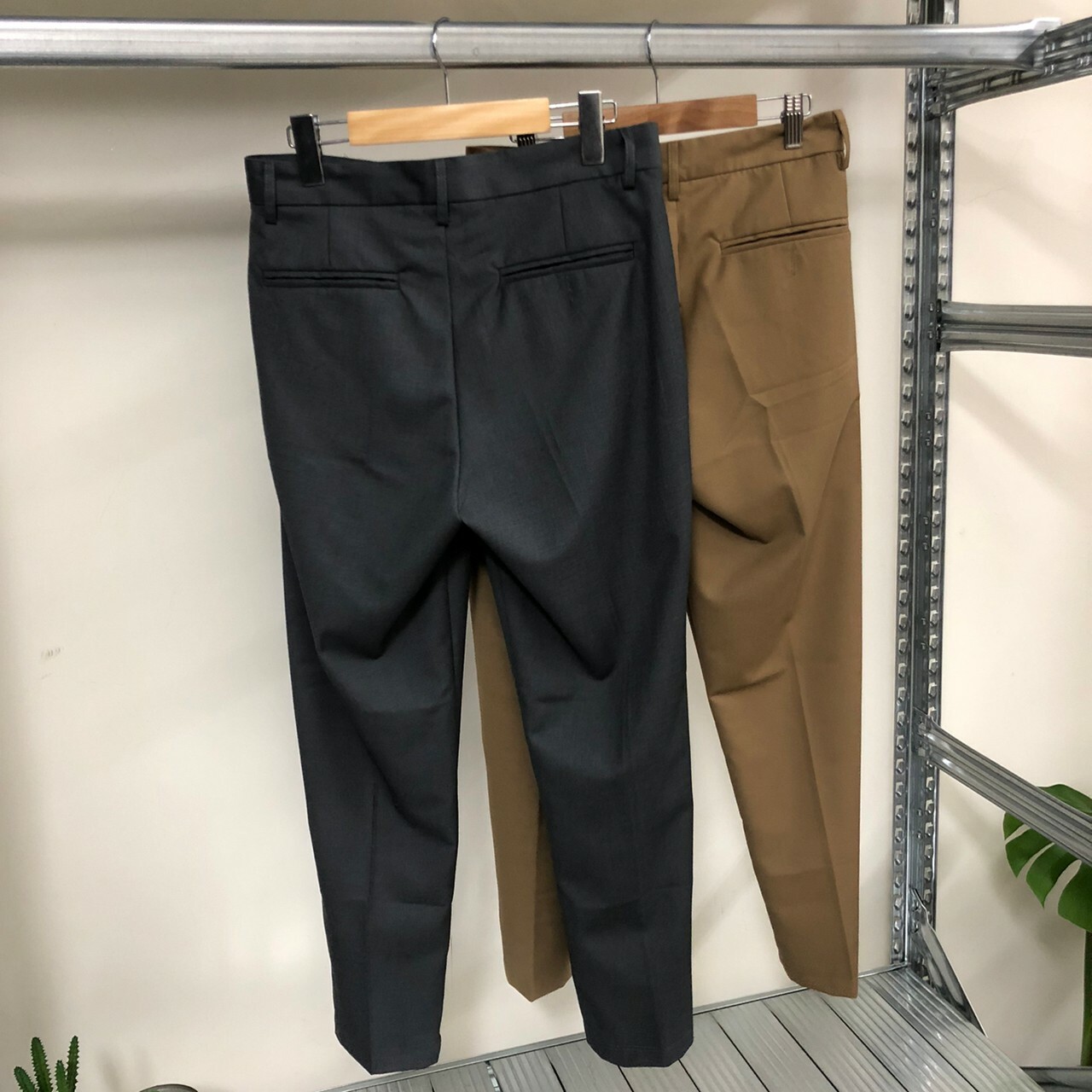 T+CC 西裝褲 滑料 挺版 68303