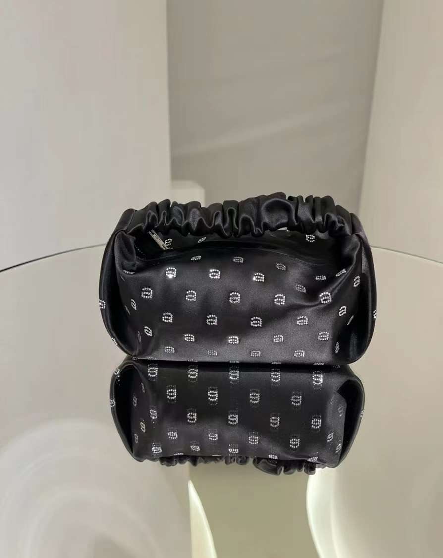 Alexander Wang Scrunchie 緞面 水鑽手提包