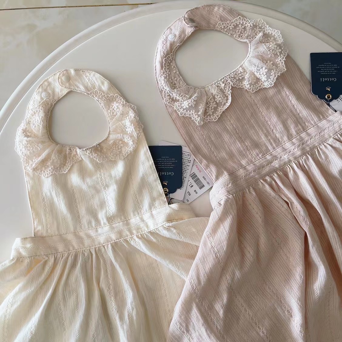 🌸日單 𝐂𝐨𝐭𝐭𝐨𝐥𝐢 蕾絲邊長圍裙