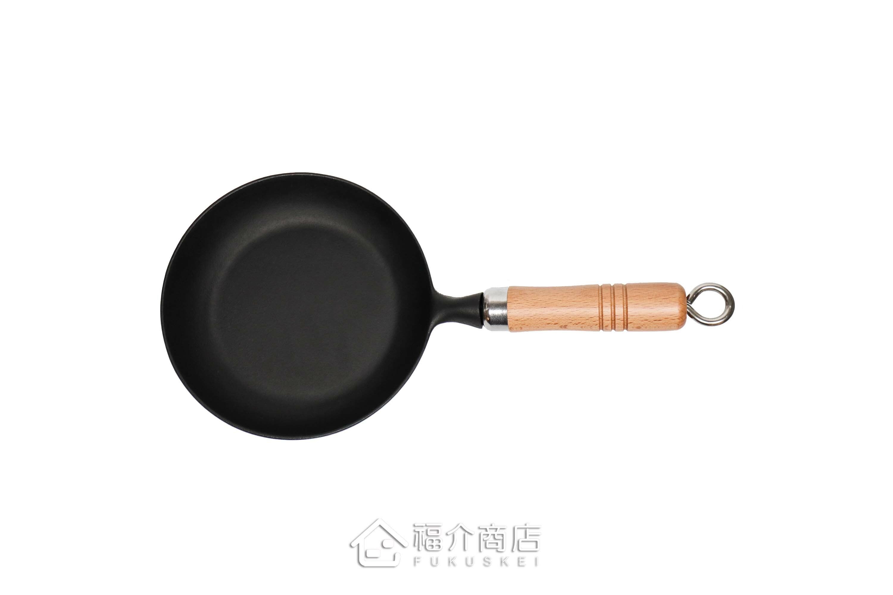 炒菜用的木柄平底鑄鐵鍋