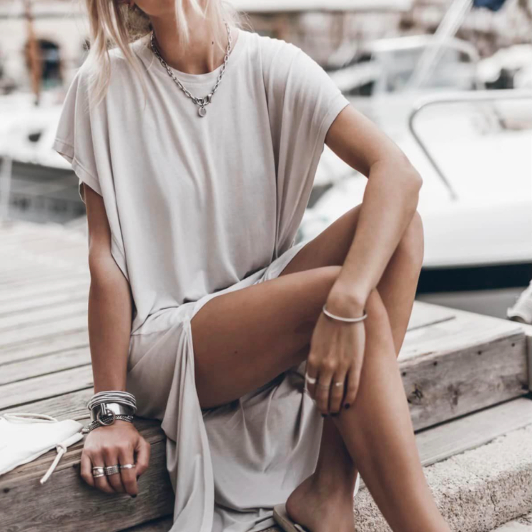 mikuta,服飾,踢恤,衛衣,洋裝,,棉褲,穿搭,ootd,網紅,單寧外套,牛仔外套,背心