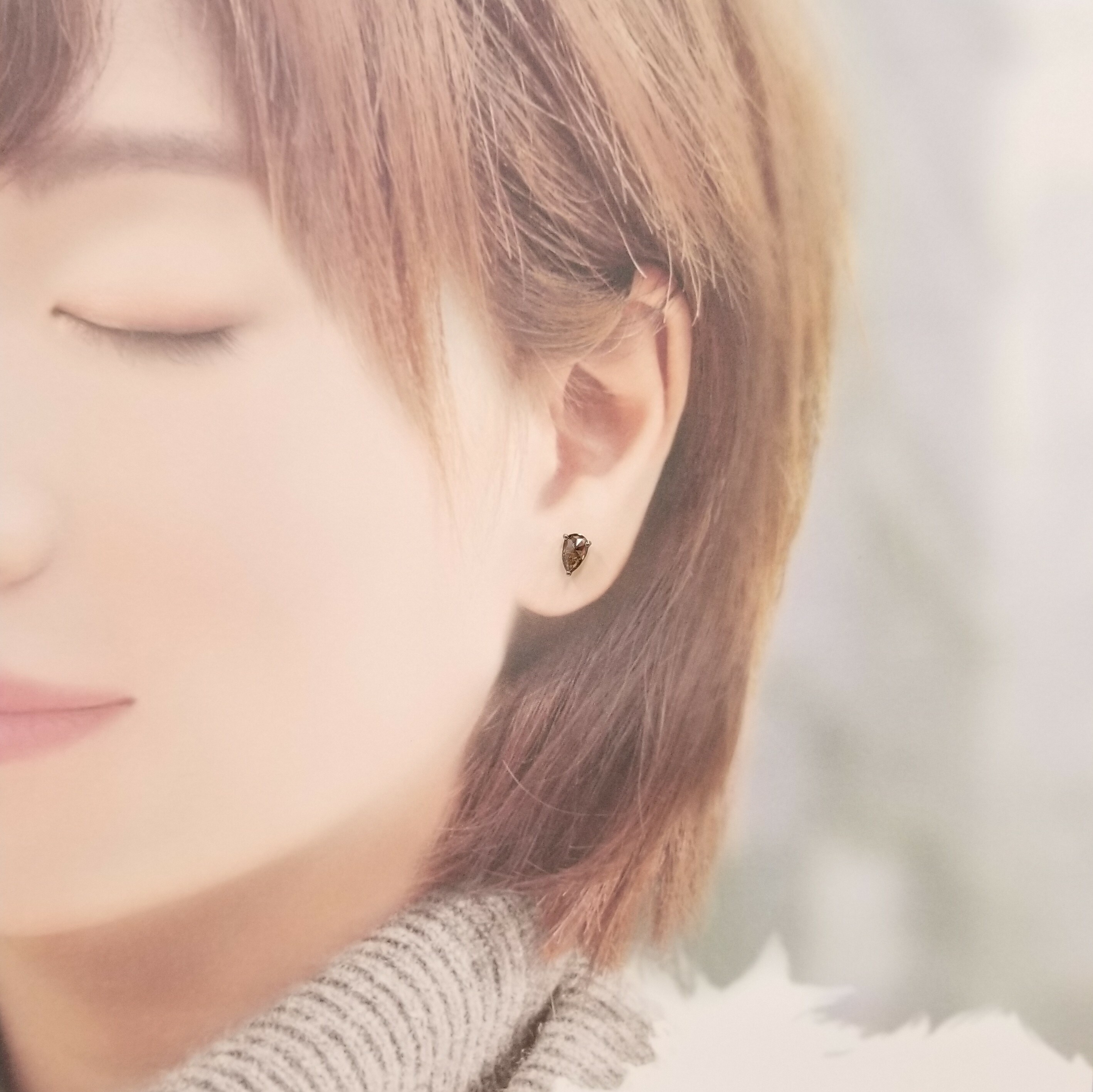 全新18K黑金【主石95份梨形咖啡鑽】耳環