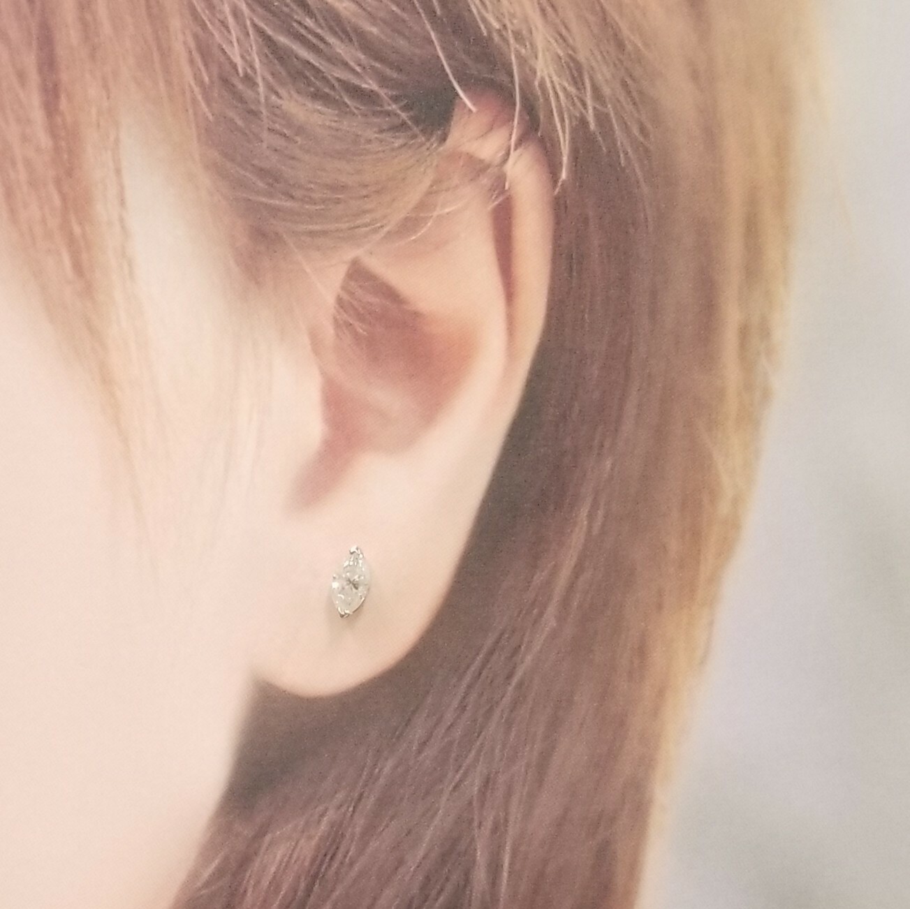 全新18K白金【主石88份欖尖形鑽石】耳環