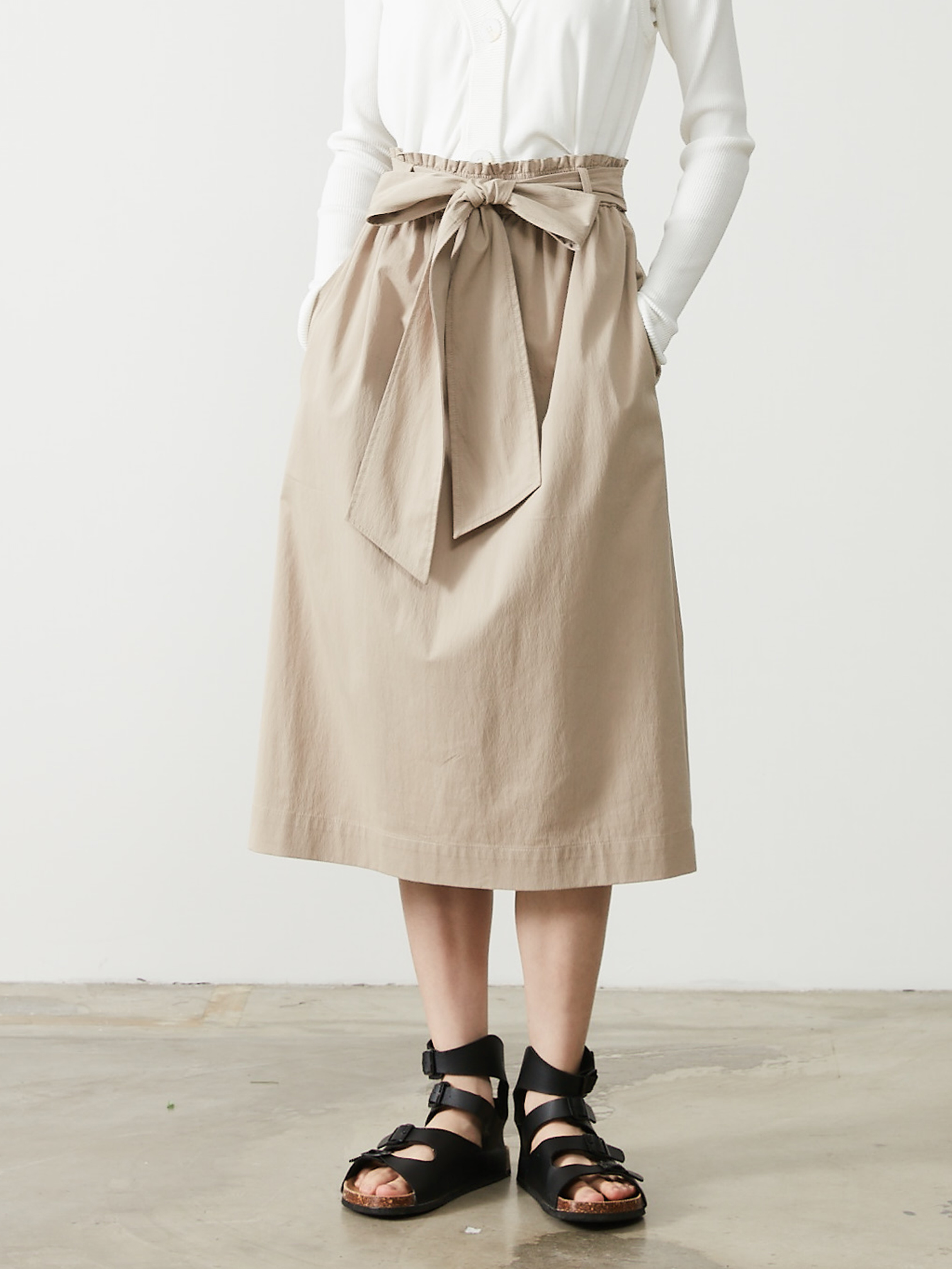 Elasticated waist midi skirt with tie