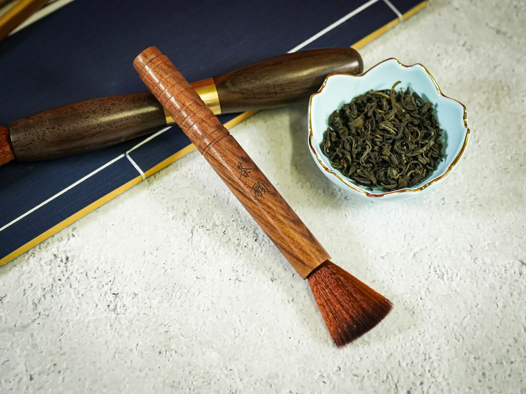 Cha Yuen - Ebony/Rosewood Tea Sweep