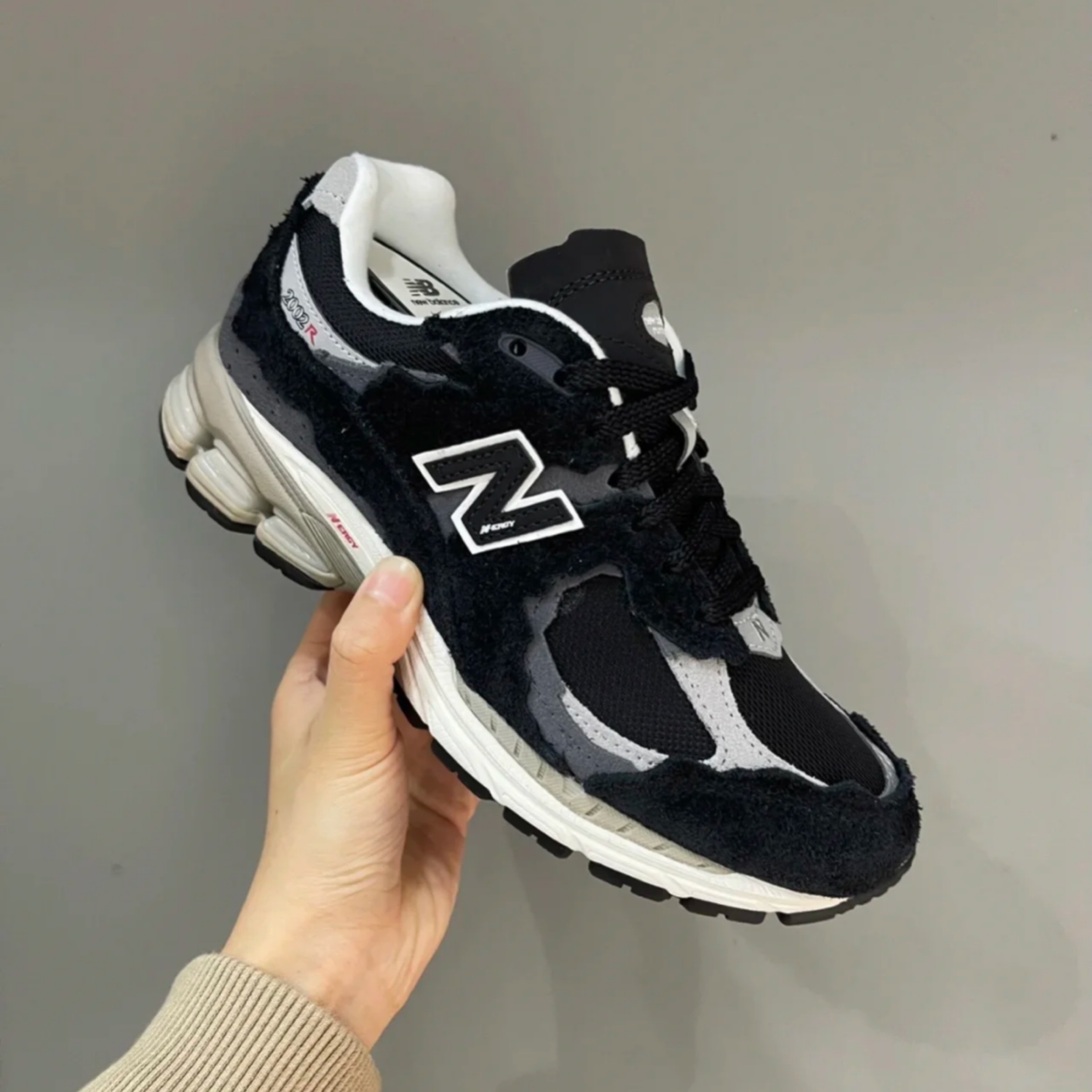 New Balance Men 2002RD M2002RDJ black