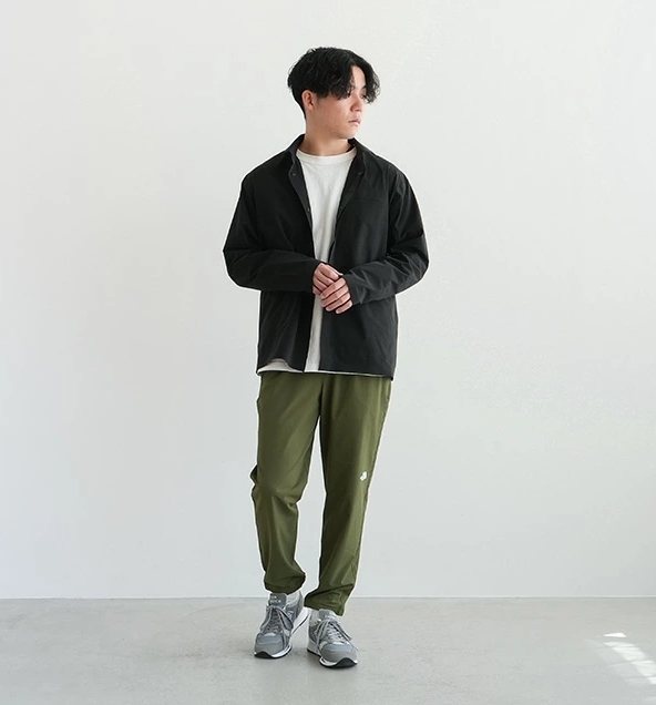 日本代購 THE NORTH FACE 北臉 休閒彈性 縮口褲 彈性 日常穿搭 休閒褲 三色 APR-