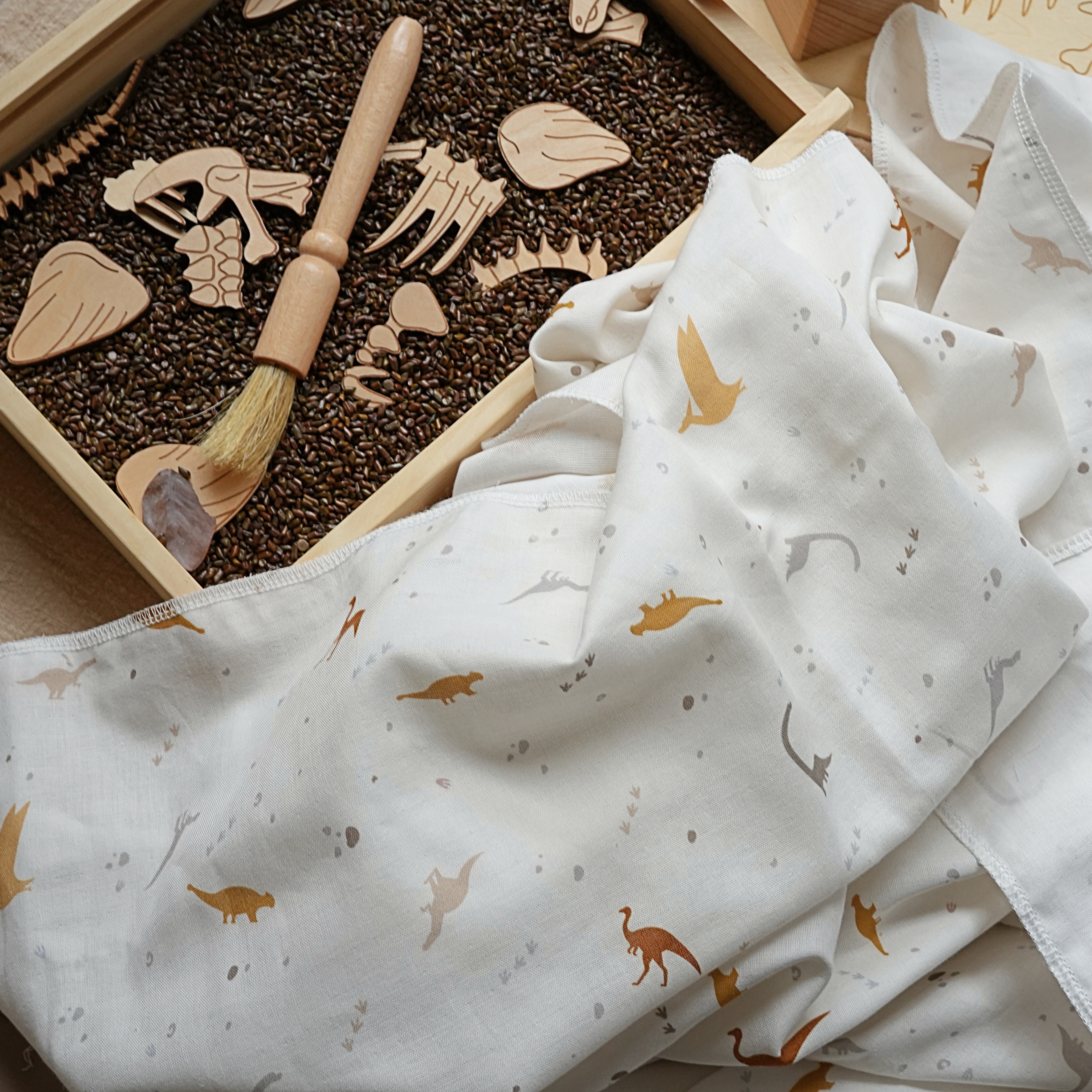 Hi Y.P store-包巾-獨家設計款-恐龍之謎