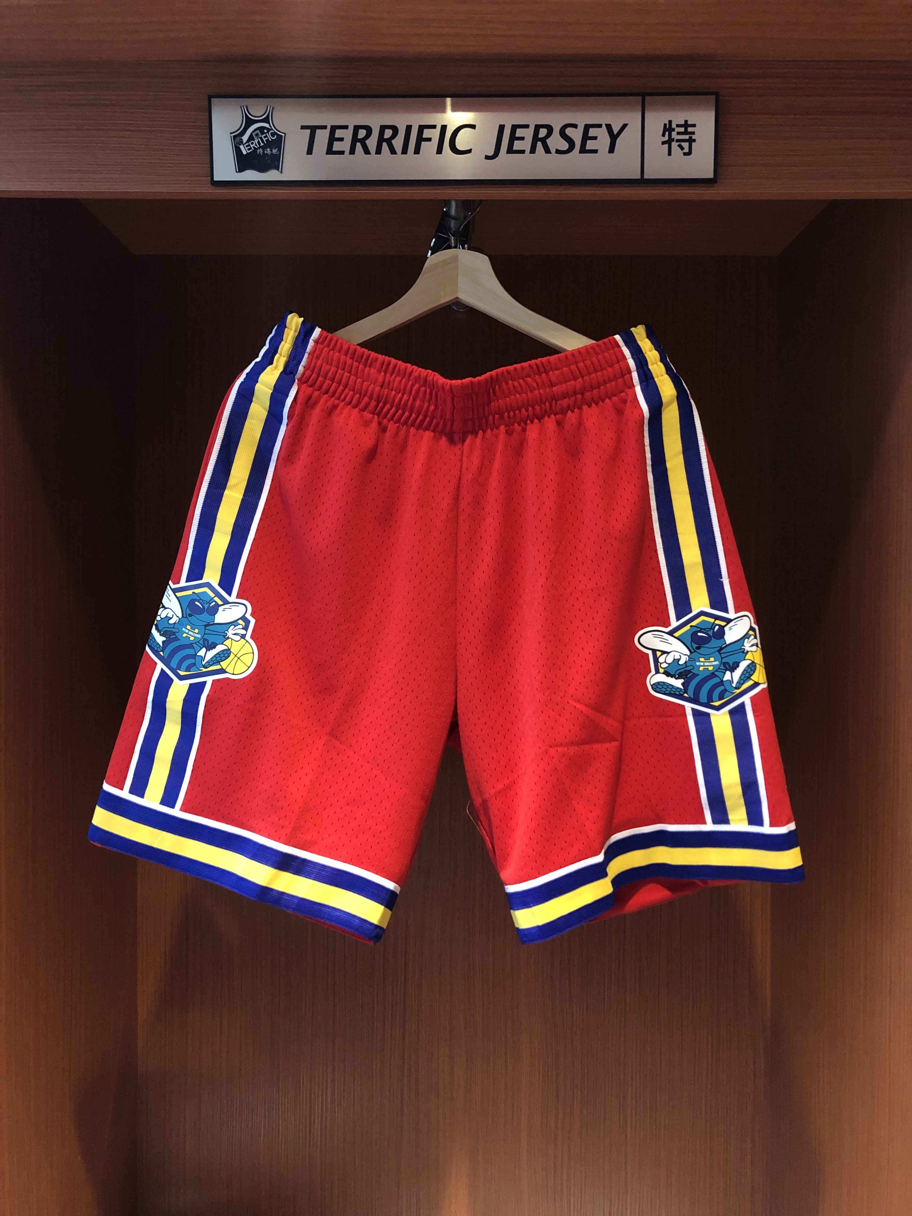 NBA球褲 New Orleans Hornets 紐澳良黃蜂 情人節紅 M&N Swingman Shorts 球迷版 有口袋 全新