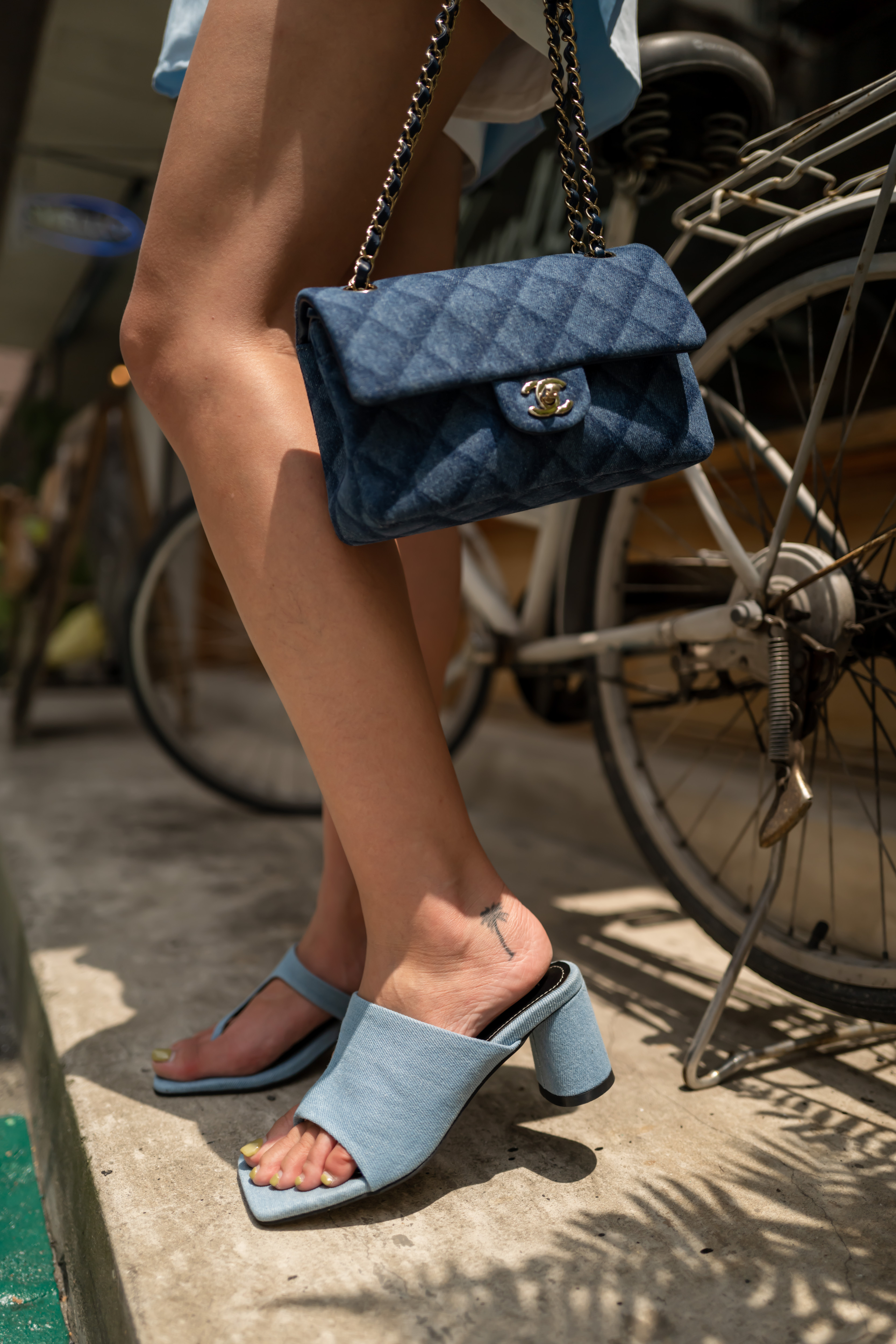 丹寧風夾腳粗跟拖鞋