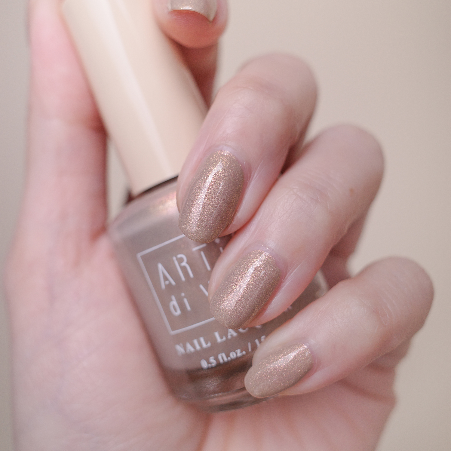 ARTiS di Voce 彩色指甲油 GA01 金沙榛果