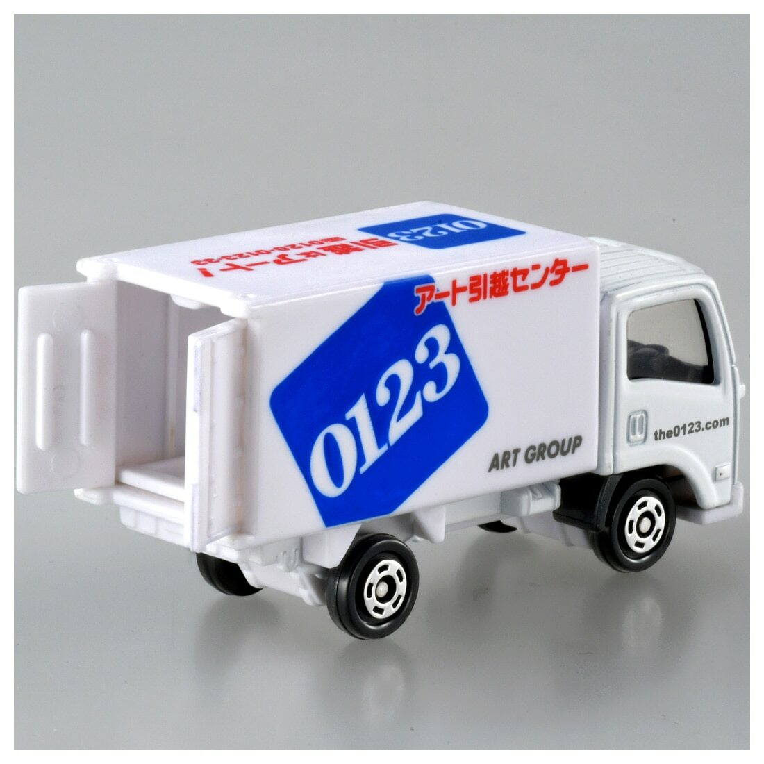 Takara Tomy Tomica No. 057 Isuzu Elf 藝術品搬運公司貨車