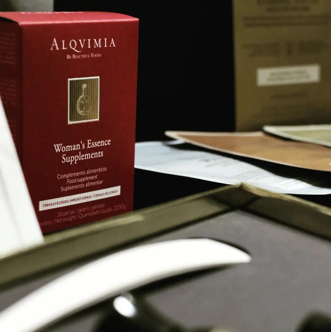 ALQVIMIA 抱艷 內蘊複方膠囊 / 30顆*三盒