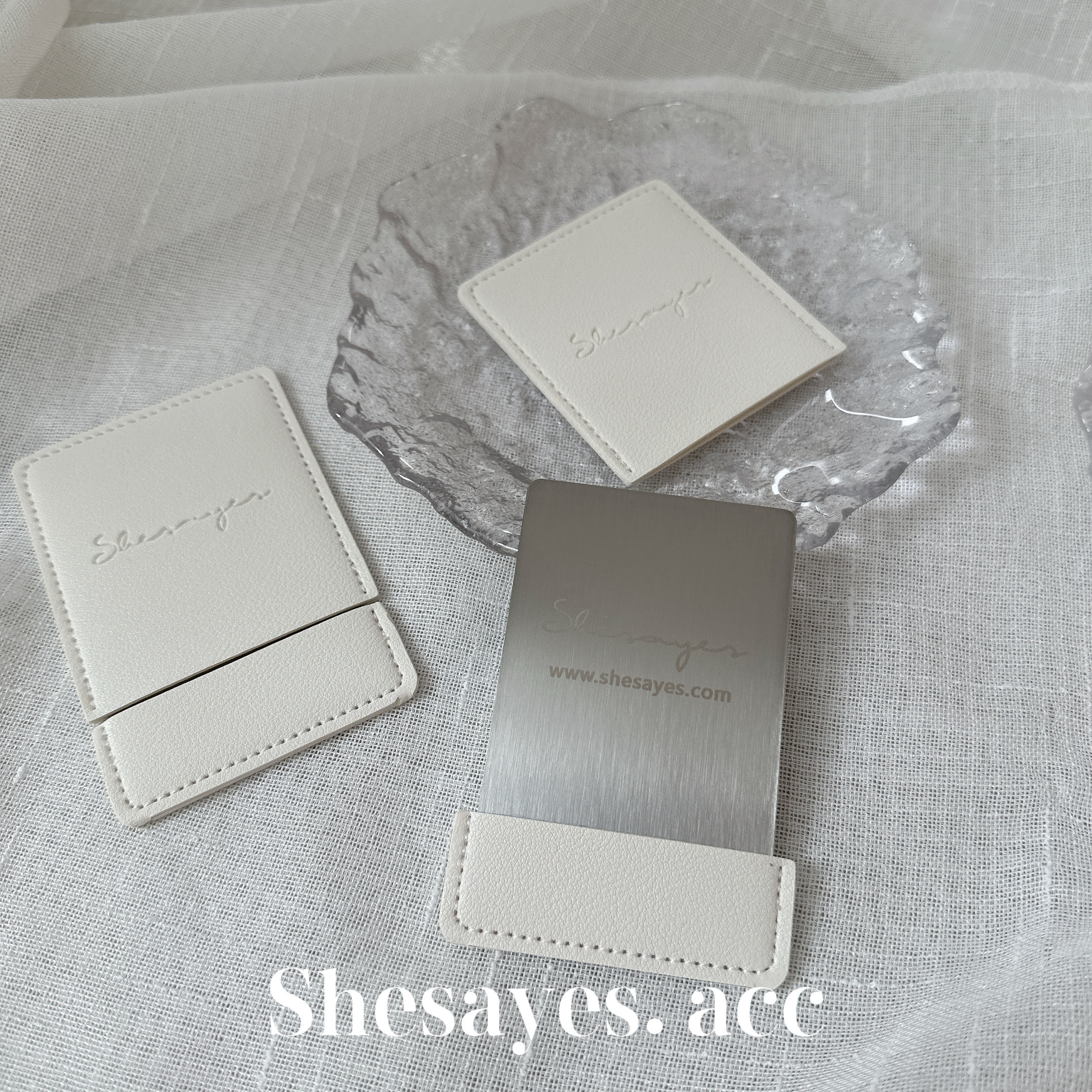 Shesayes品牌皮革隨身鏡