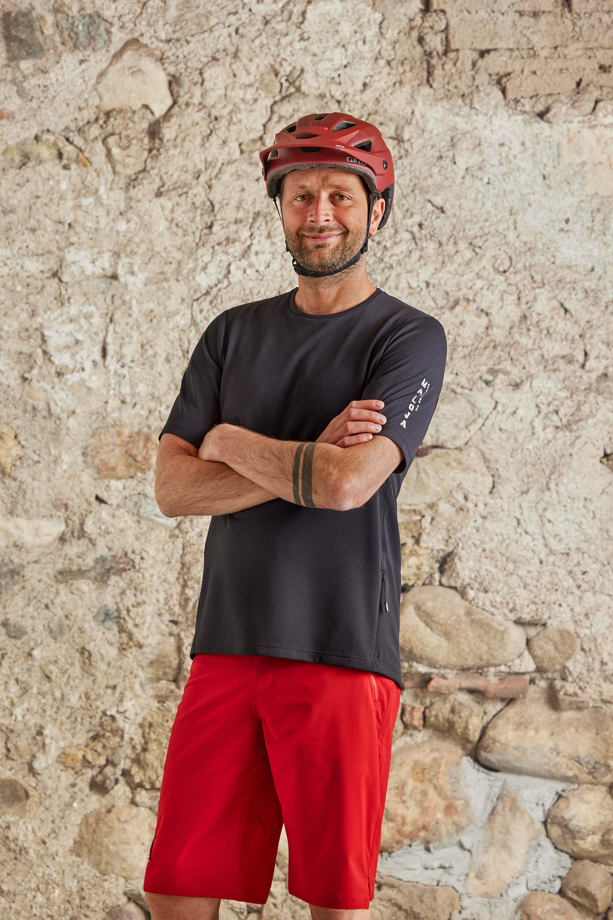 【MALOJA】男Polygiene快乾抗菌短袖上衣 / 23MA35253-[黑、綠]