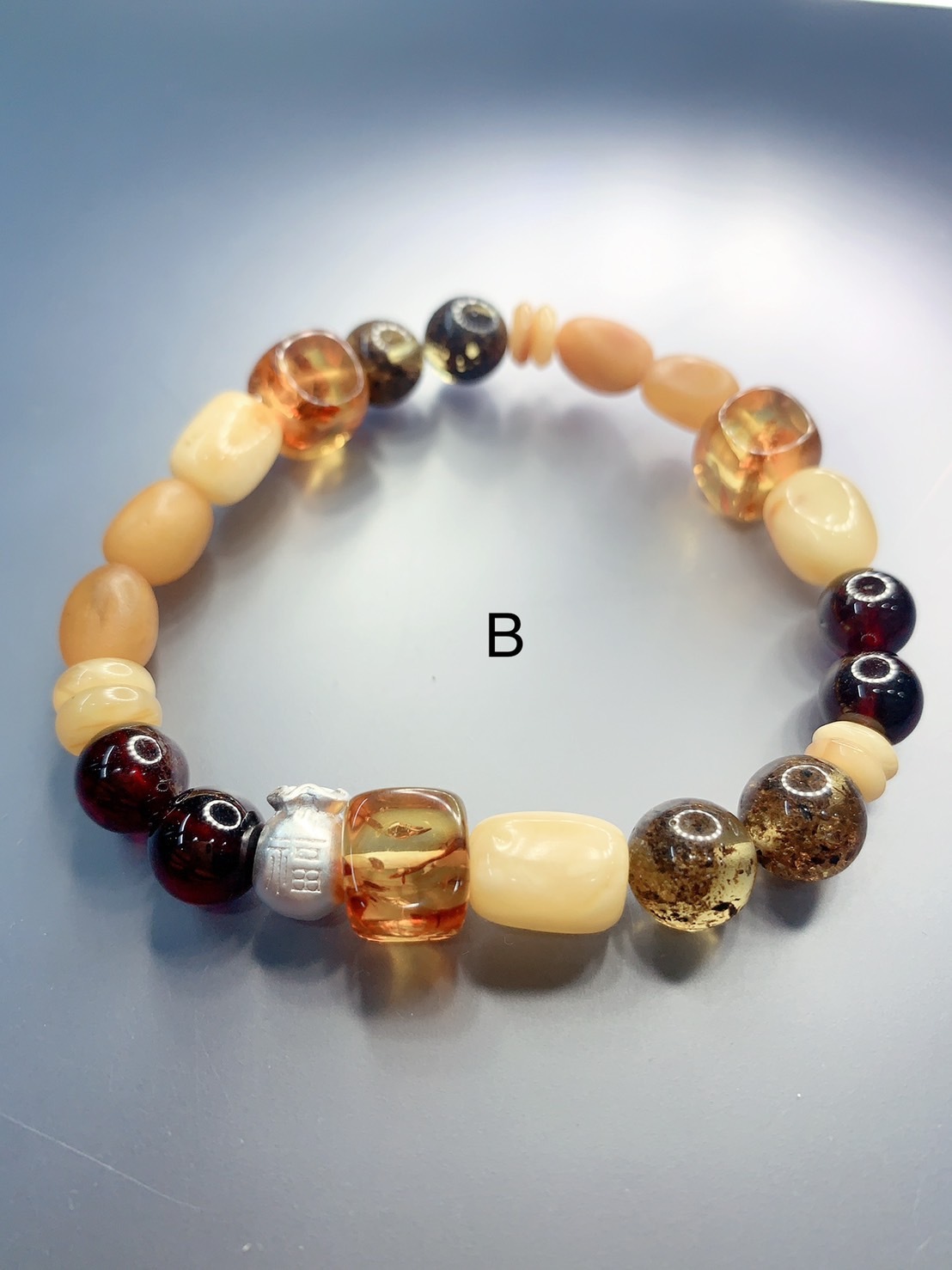 黃金糖丨平安與助眠丨琥珀蜜蠟與紅石榴石