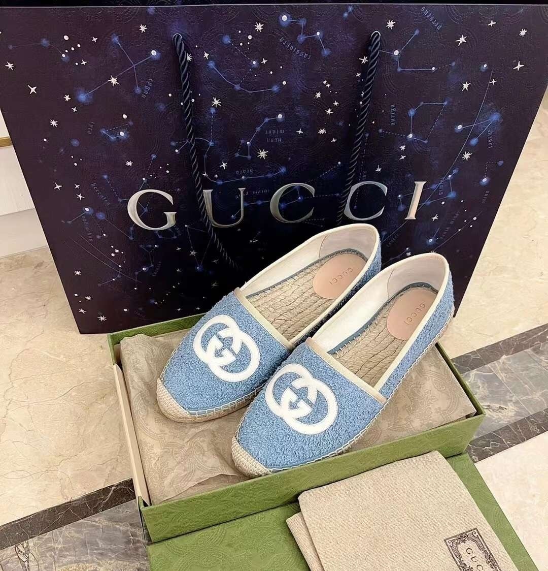 Gucci 藍色草編漁夫鞋