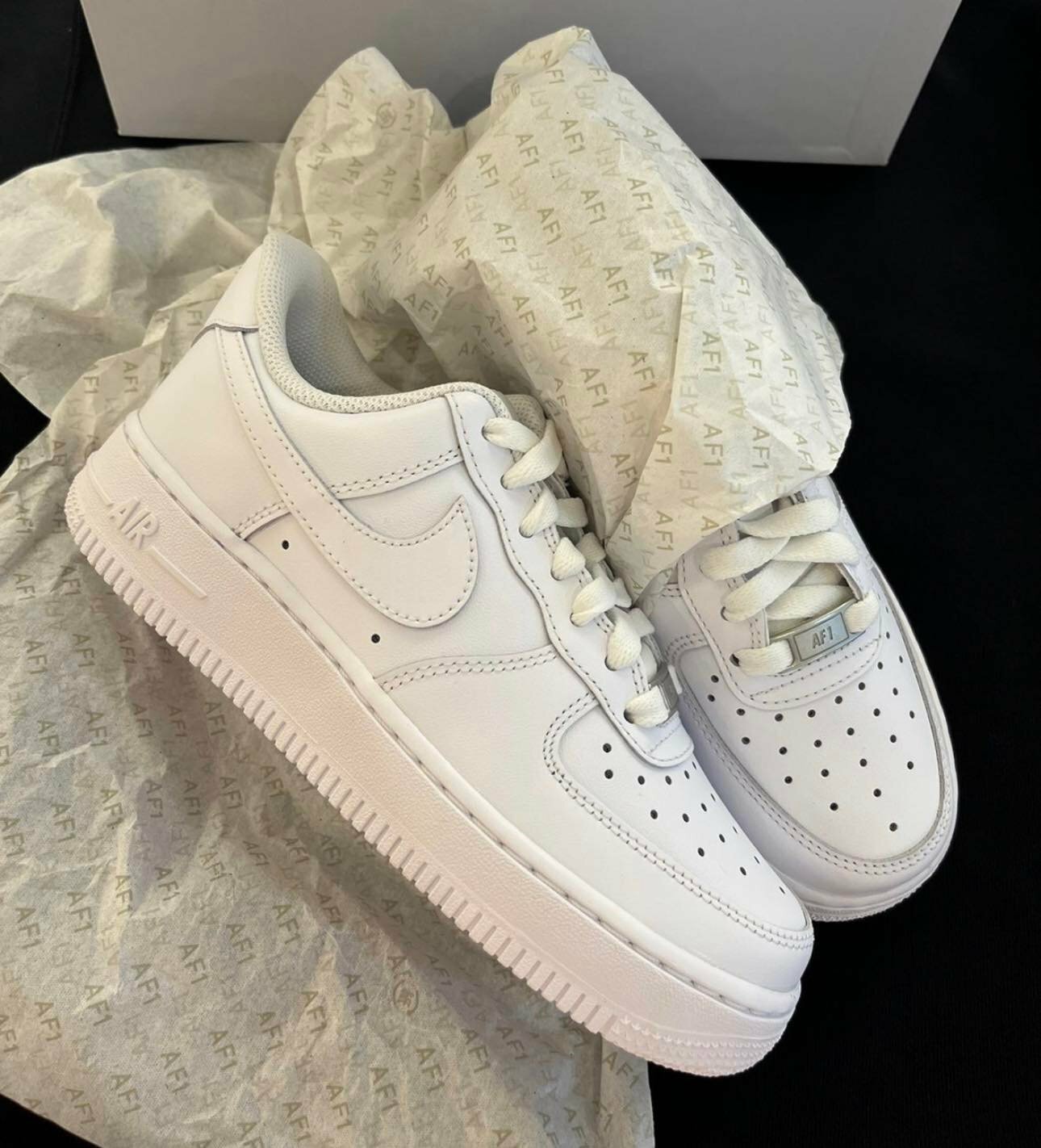 NIKE AIR FORCE 1 鐵牌 女段