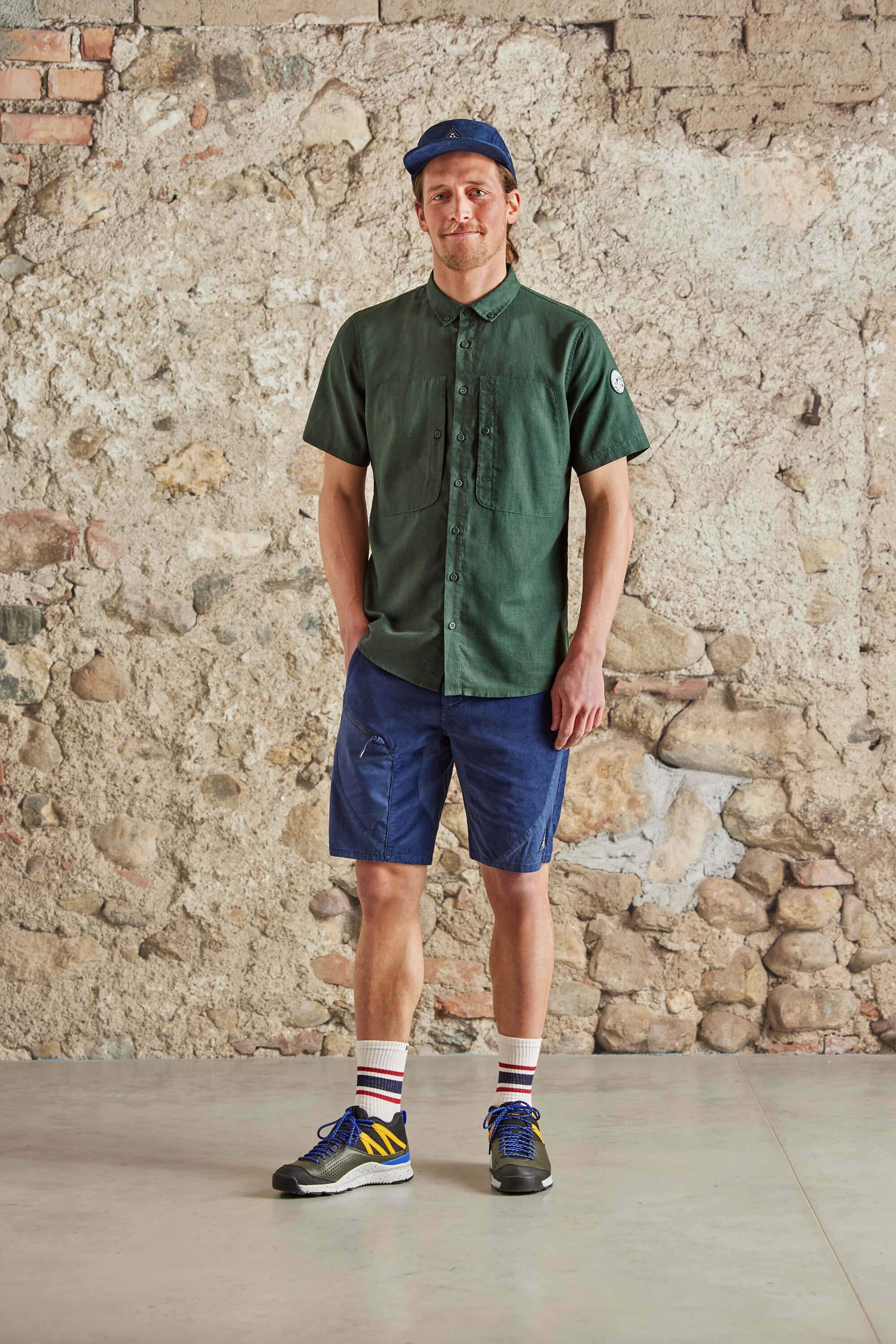 【MALOJA】男快乾麻料短袖襯衫 / 23MA35211-[綠、棕、黑]