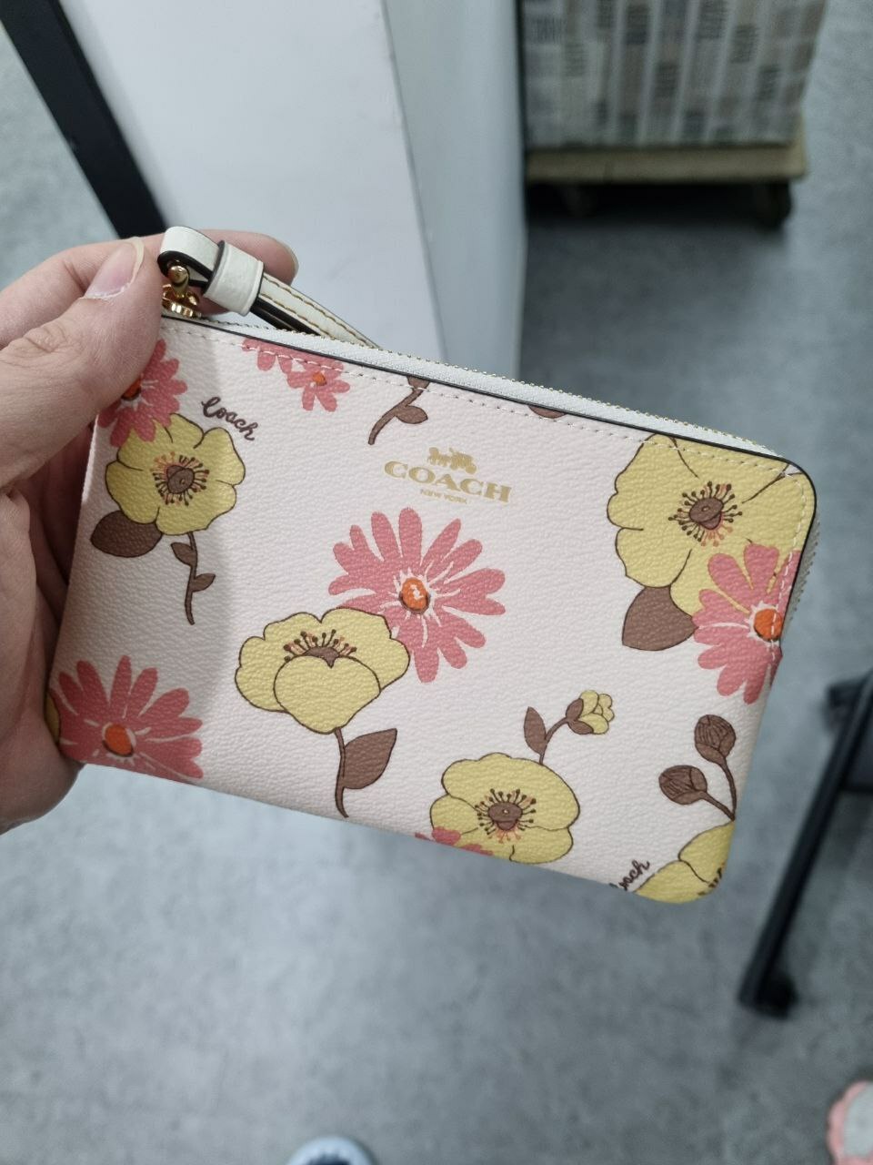 [S] COACH CH647 CF PVC CORNER ZIP,IM/CHALK MULTI, 195031867385 (SCO341)