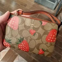 [S] COACH CH166 WILD STRAWBERRY CORNER ZIP,IM/KHAKI MULTI, 195031903816 (SCO343)