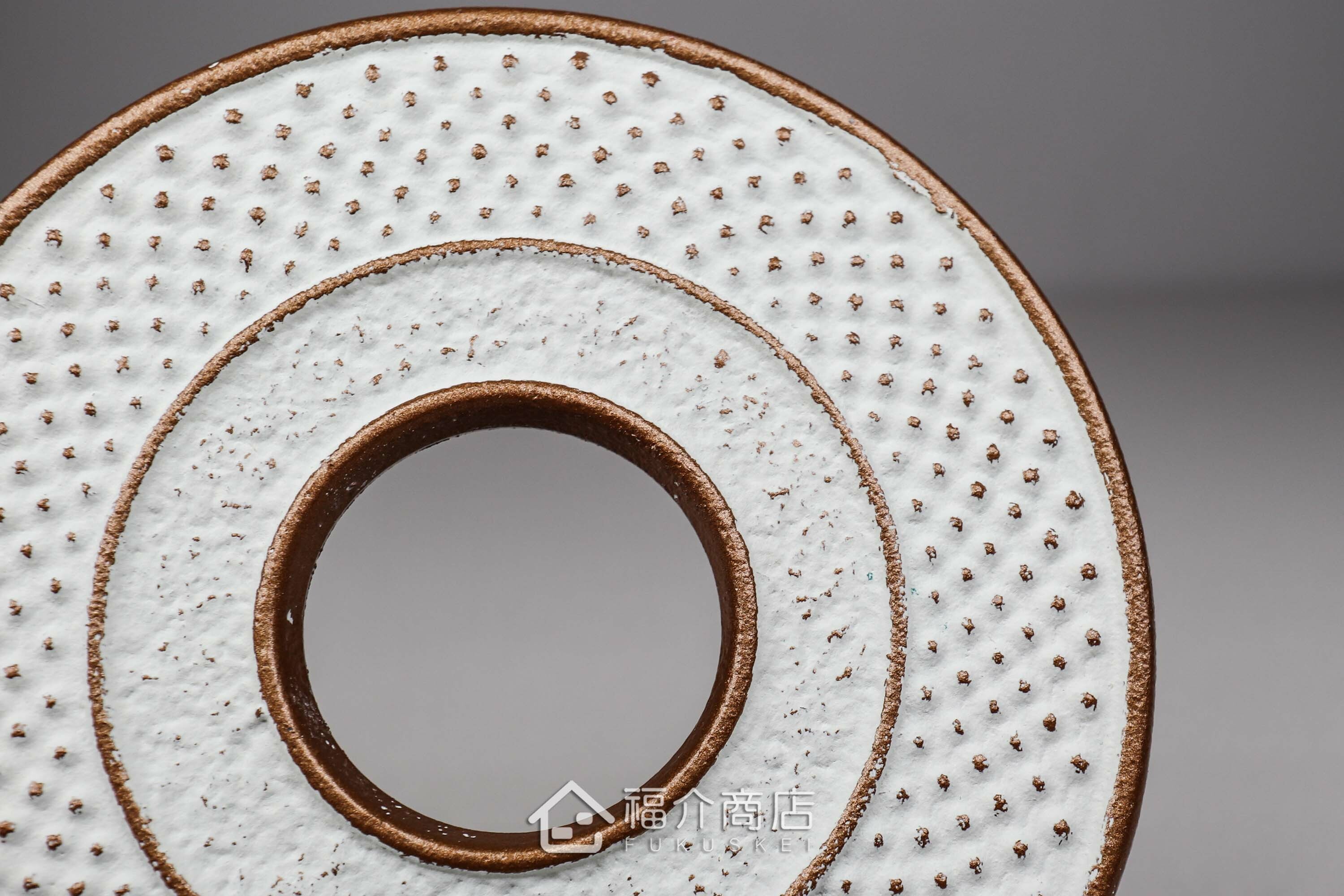 放茶壺或鍋子的鑄鐵隔熱墊