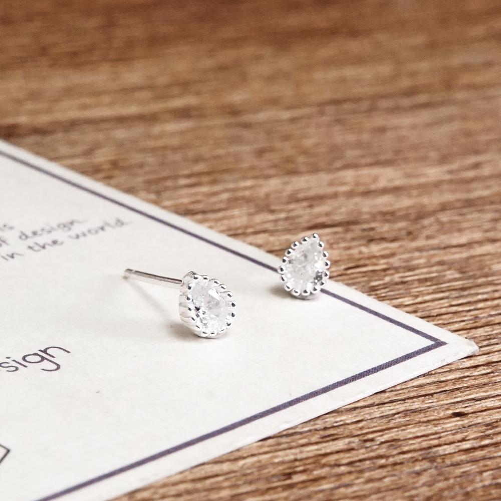 點點露珠 水滴小鑽 925純銀 針式耳環