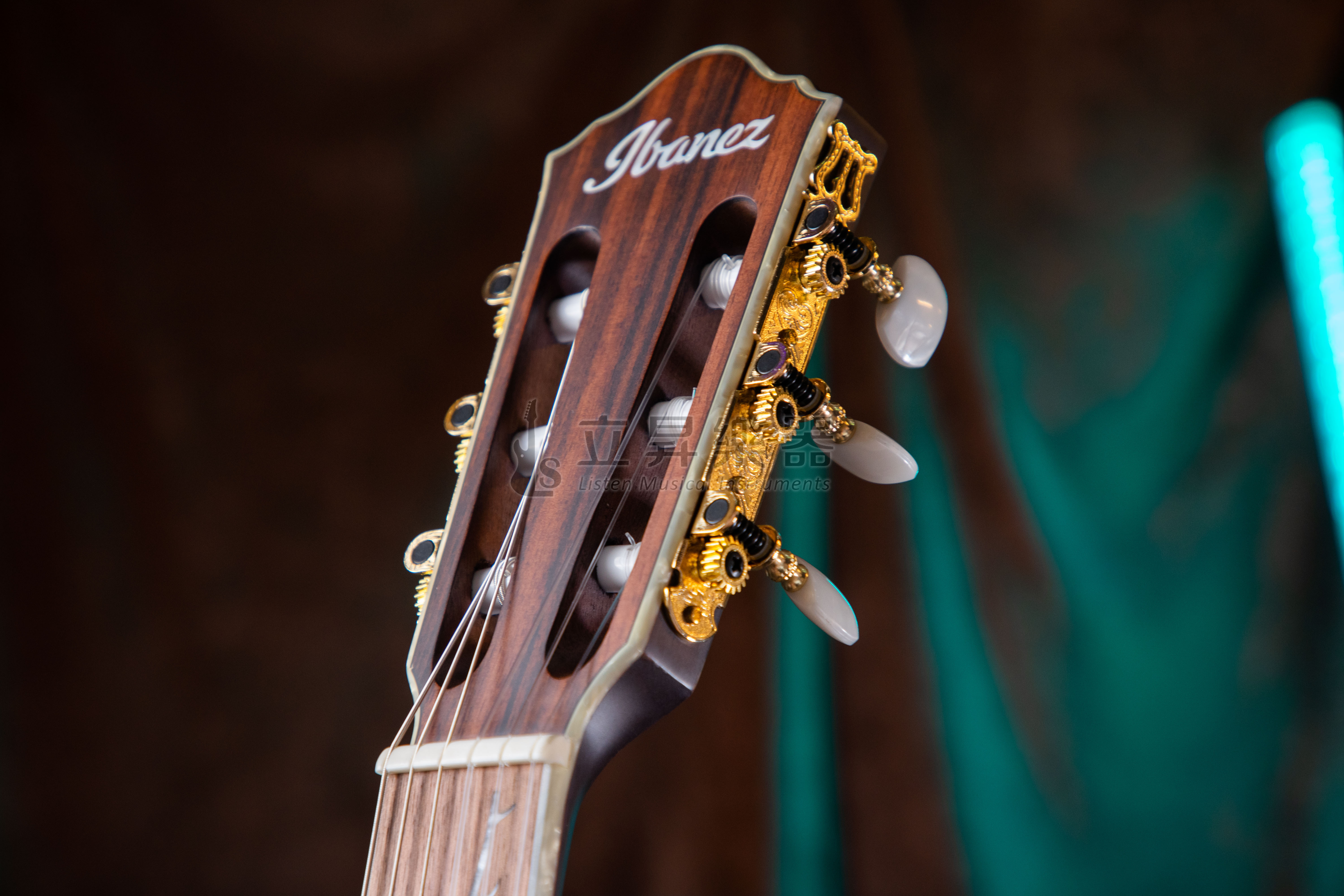 Ibanez 【預定商品】 古典吉他 Ibanez TOD10N-TKF 雲杉面單 沙比利側背版《Polyphia》Tim Henson 限量簽名款 (附琴袋) 第 5 張圖片｜三峽吉他 / Bass