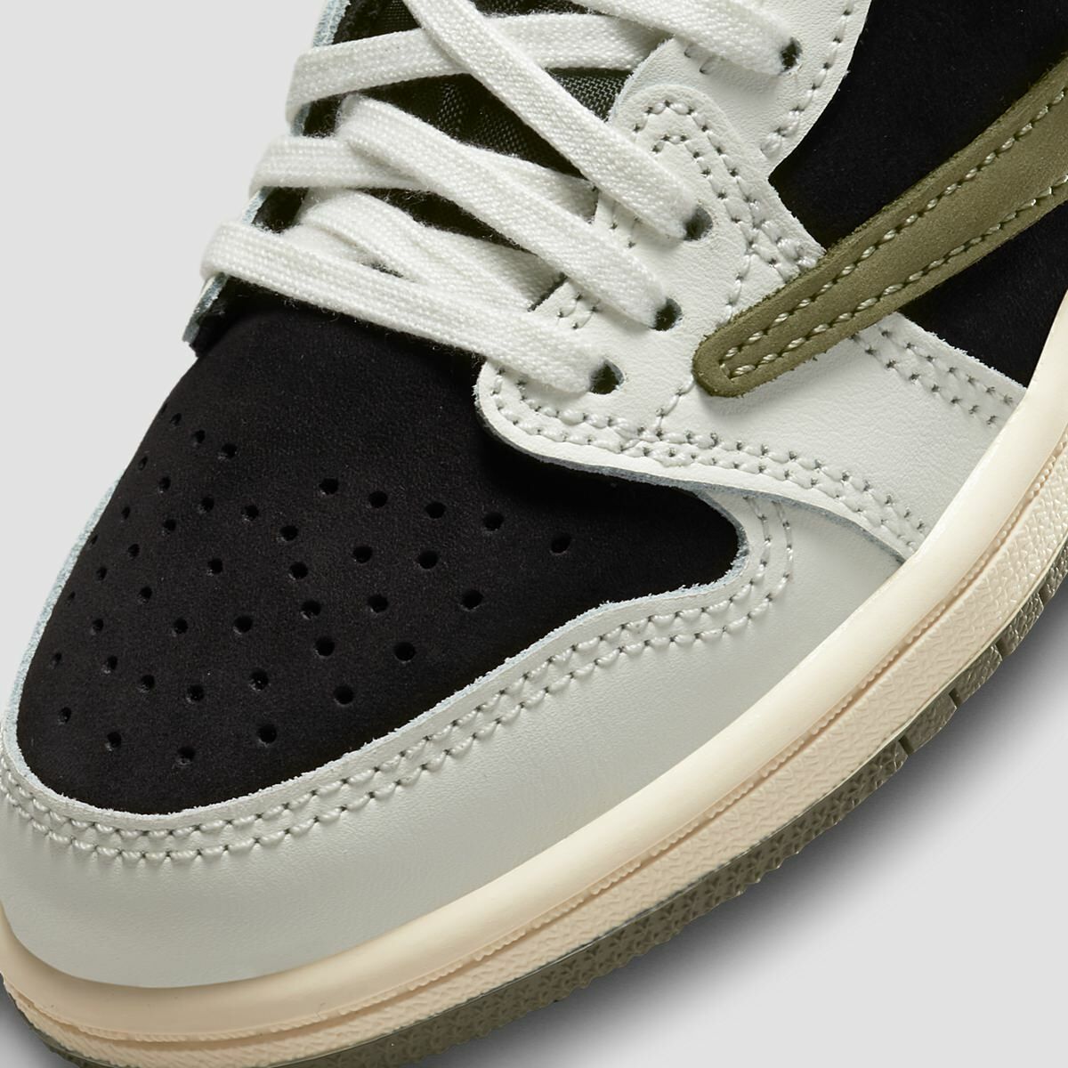 Travis Scott x Air Jordan 1 Low PS OG “Olive” 倒鉤聯名款橄欖