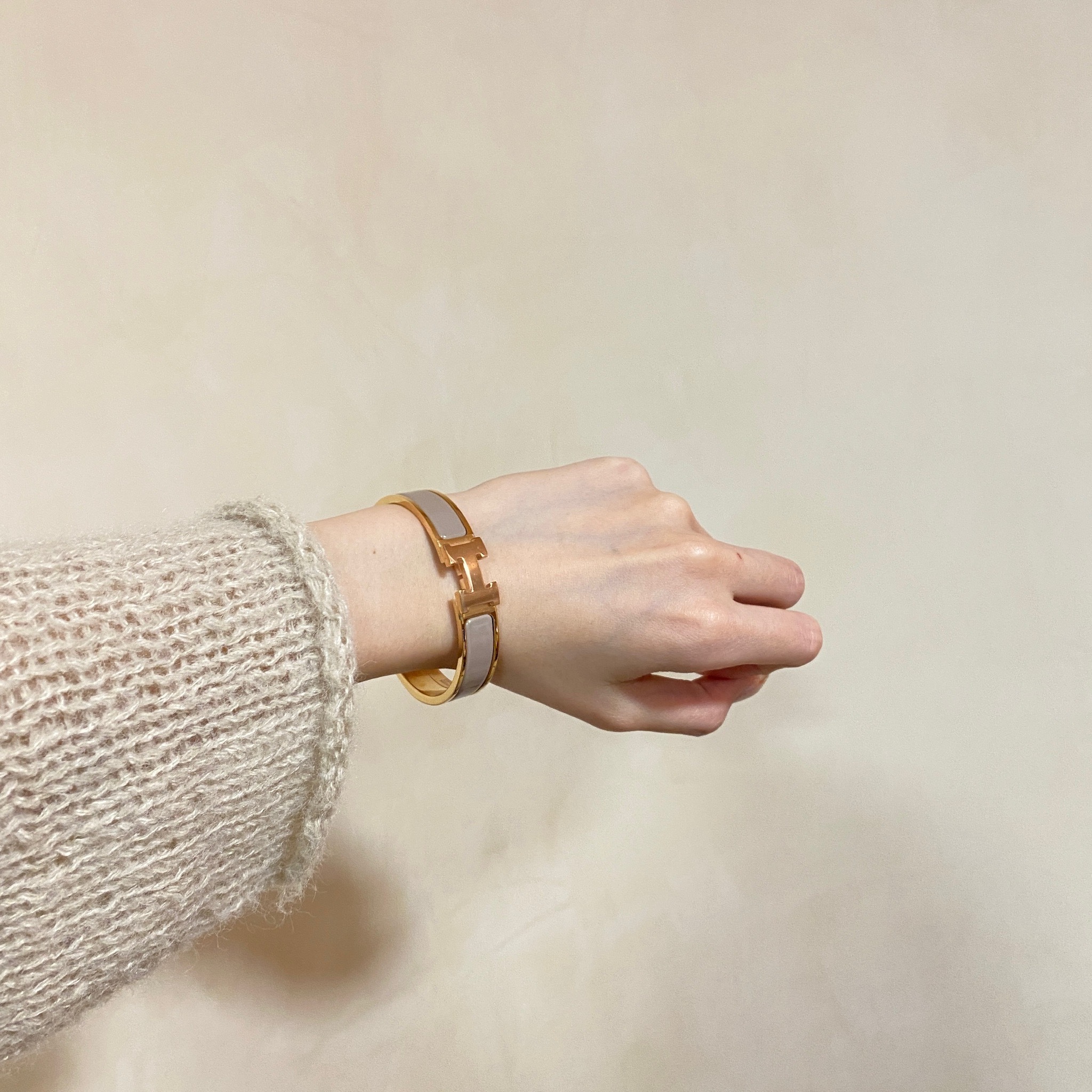 Hermès Marron Glace Enamel Clic H Bracelet PM Rose Gold Hardware Available  For Immediate Sale At Sotheby's