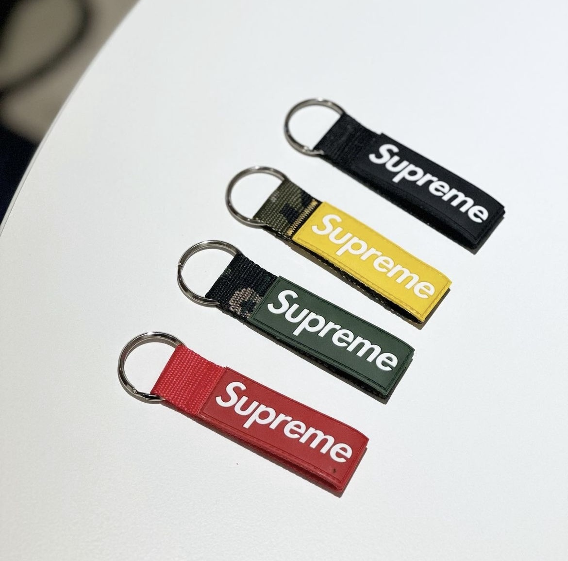 現貨┃Supreme 吊飾 配件 小物 鑰匙圈