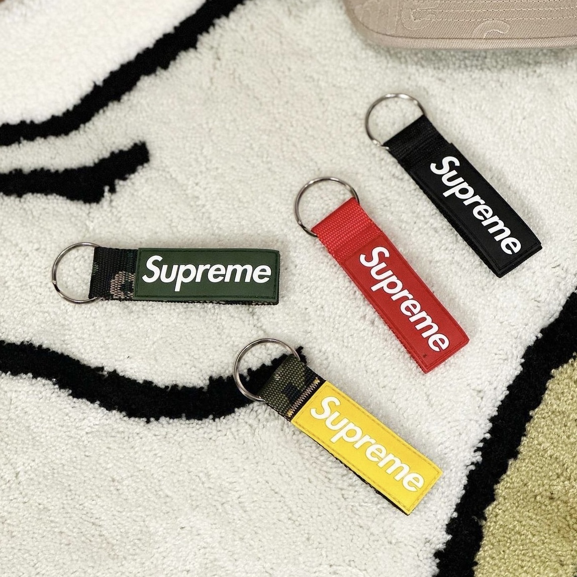 現貨┃Supreme 吊飾 配件 小物 鑰匙圈