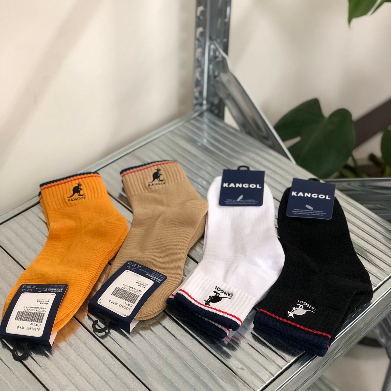 Kangol 刺繡Logo 中筒襪 61511843 / 61521843