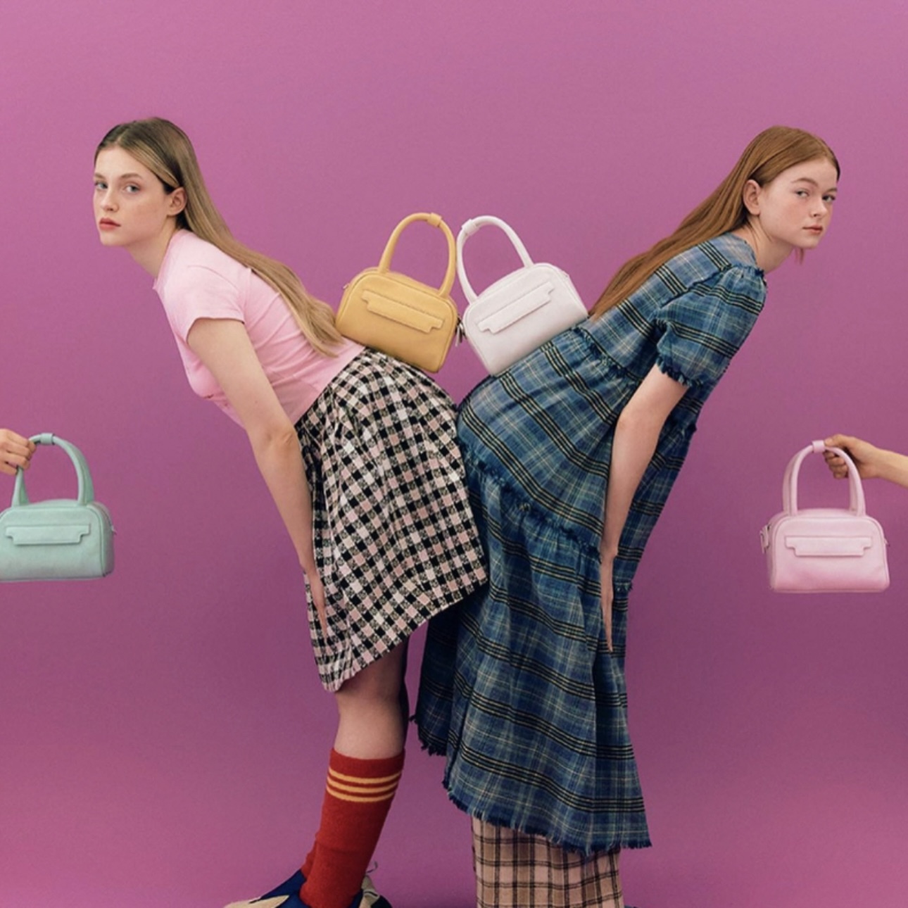 #現貨供應 FIND KAPOOR LAURA 21 胖胖包