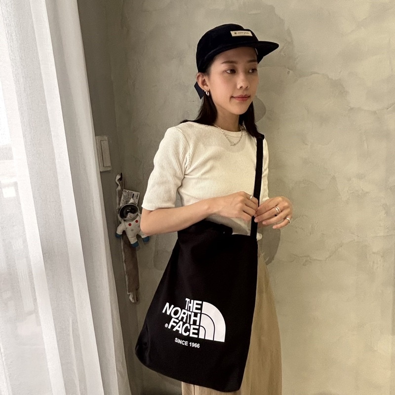 【現貨】 THE NORTH FACE 白標 北臉 大LOGO 托特包 手提 側背 黑 TOTE NN2PN09J