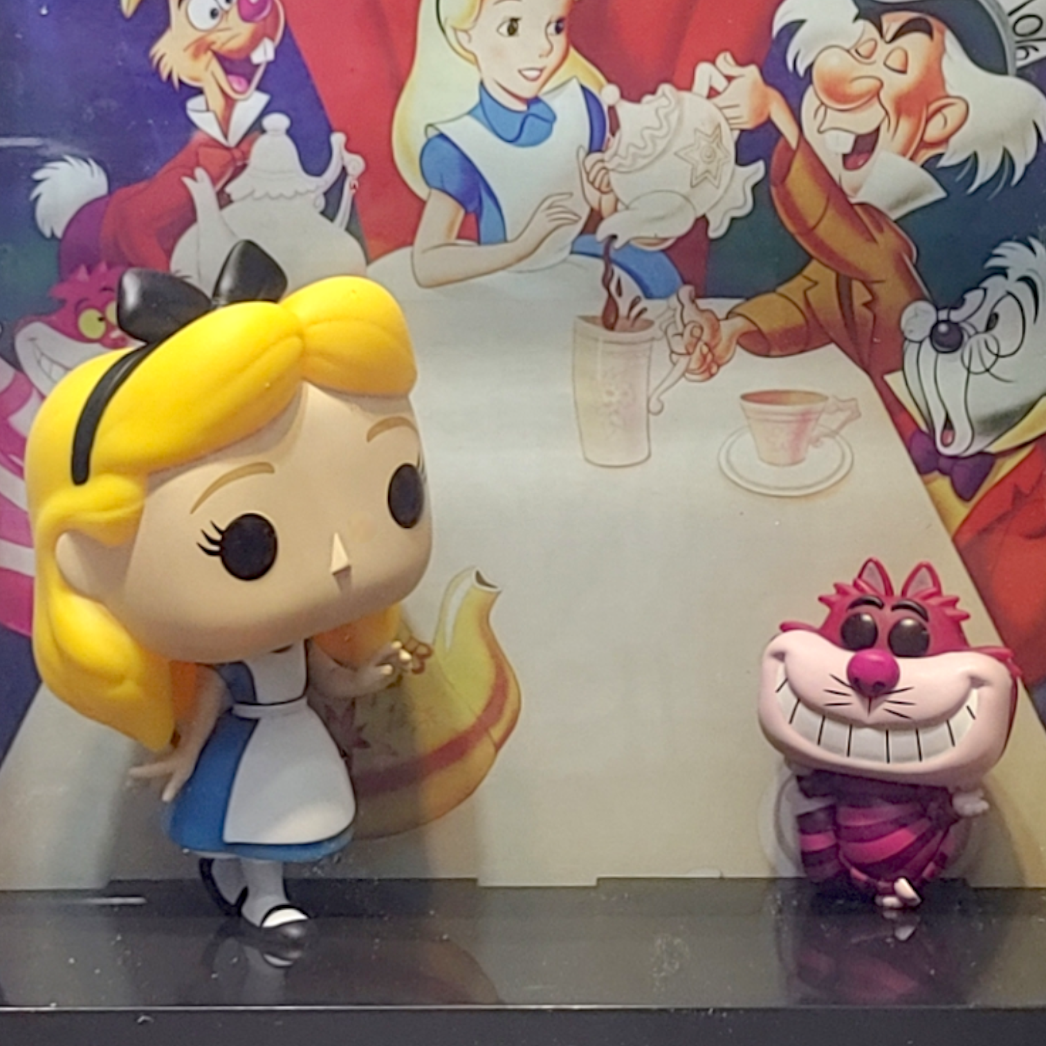 FUNKO POP<迪士尼100週年>[愛麗絲夢遊仙境]愛麗絲與妙妙貓(電影背景收藏盒)-No.11