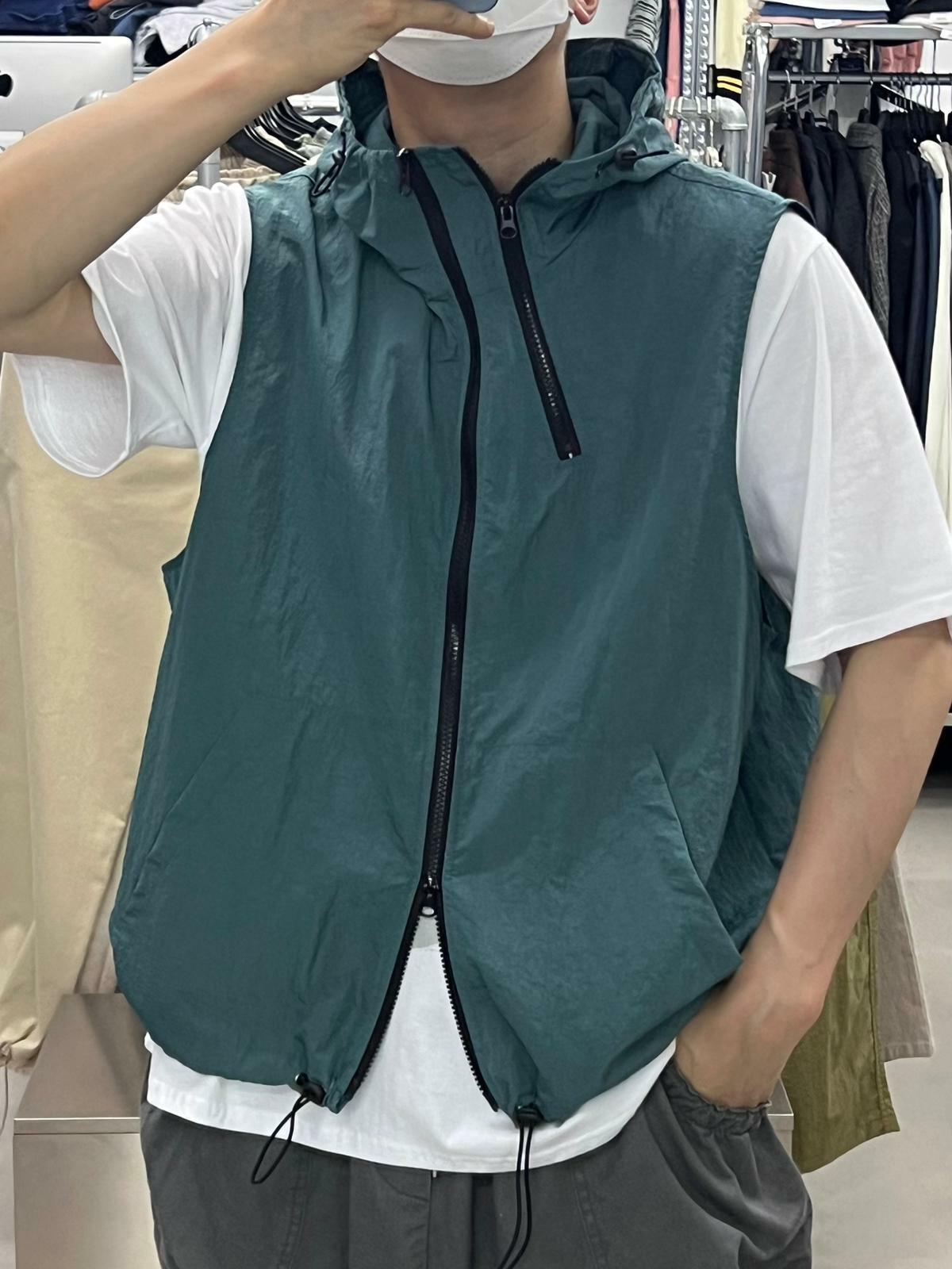 連帽拉鍊開胸背心褸 V858