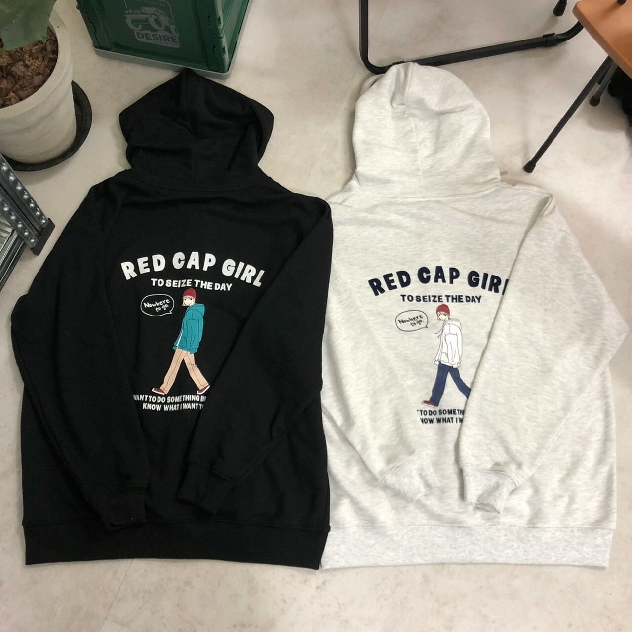 Red Cap Girl 寬鬆連帽外套 23532