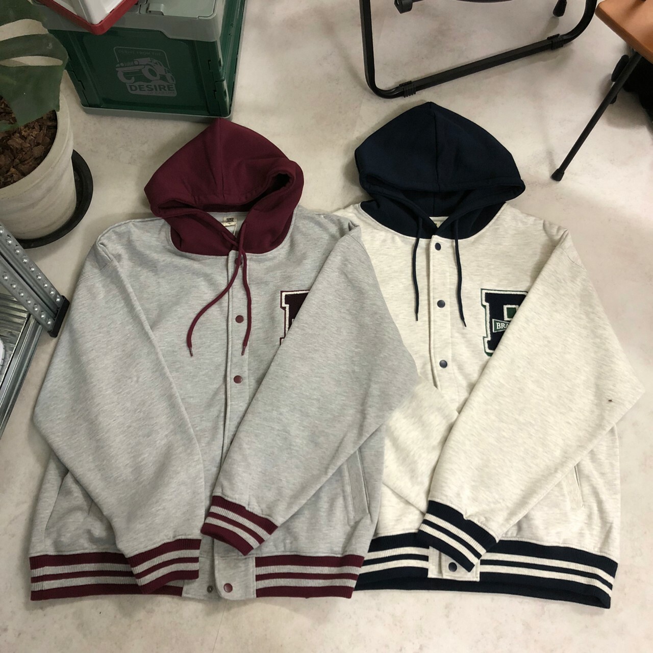 Power To The People 學院標誌套頭連帽外套 2901007