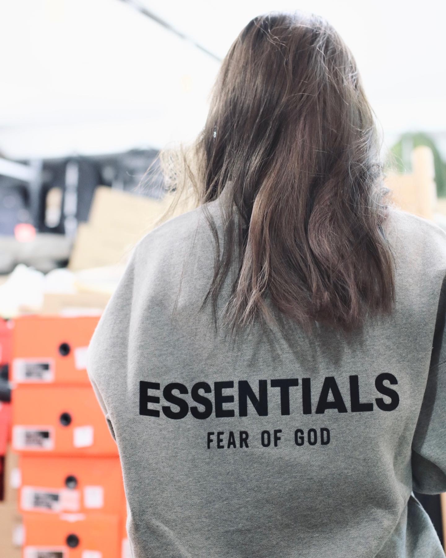 Fear Of God Essentials 2022 Core Collection Crewneck Dark Oatmeal