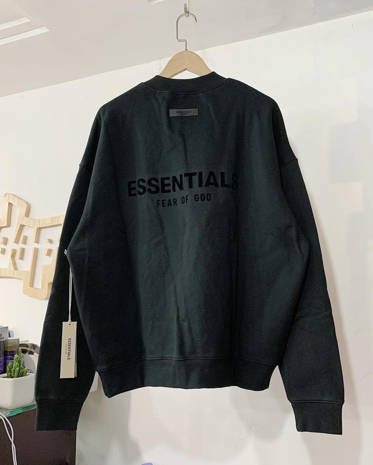 Fear Of God Essentials 2022 Core Collection Crewneck BLACK