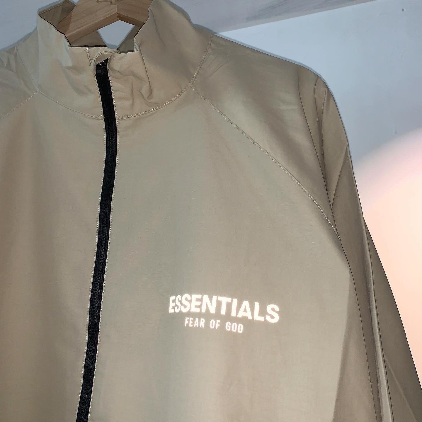 Fear Of God Essentials Half Zip Jacket Linen奶茶