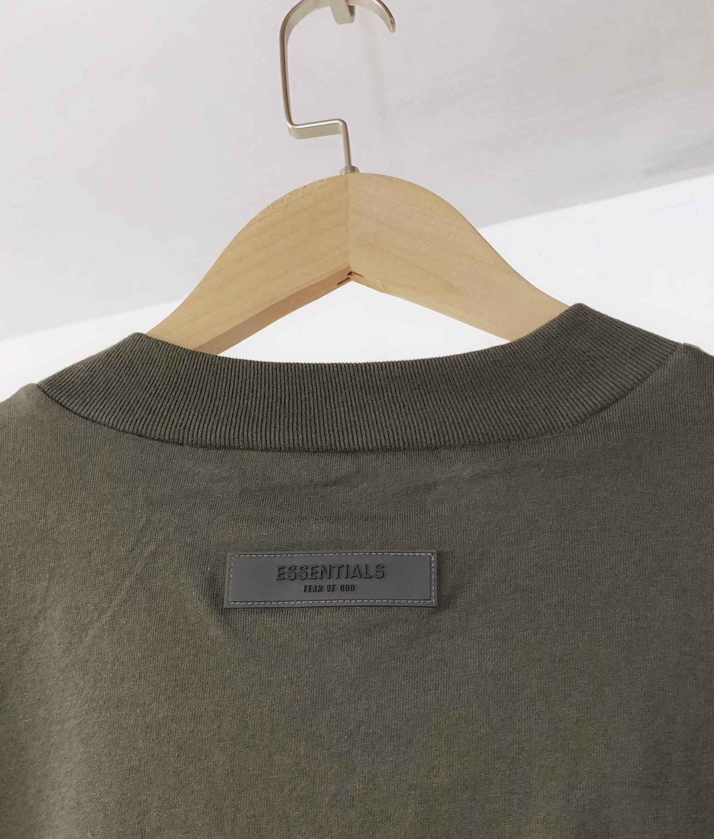 Fear Of God Essentials FW22 T-Shirt WOOD