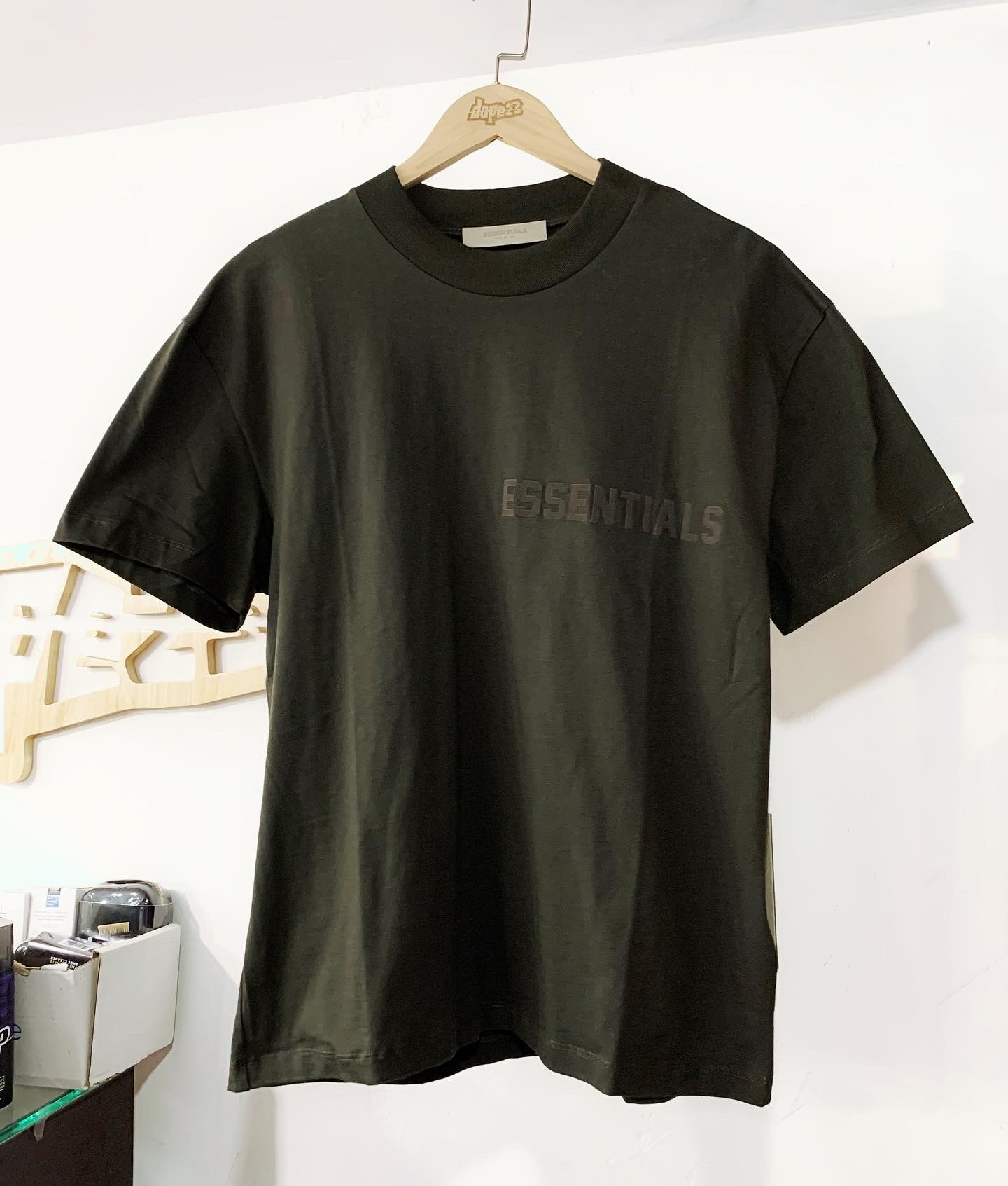 Fear Of God Essentials FW22 T-Shirt OFF BLACK 洗水黑