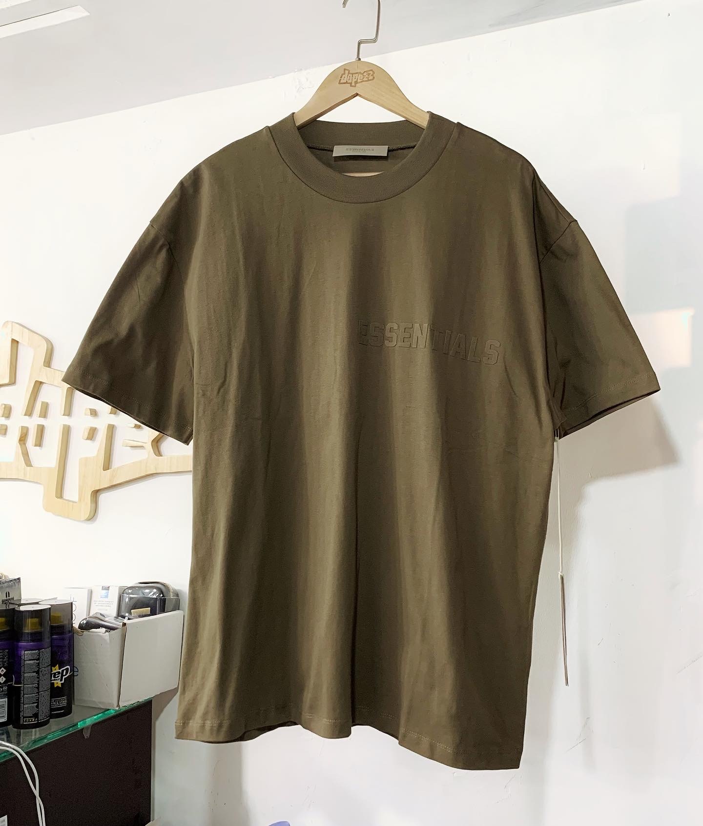 Fear Of God Essentials FW22 T-Shirt WOOD